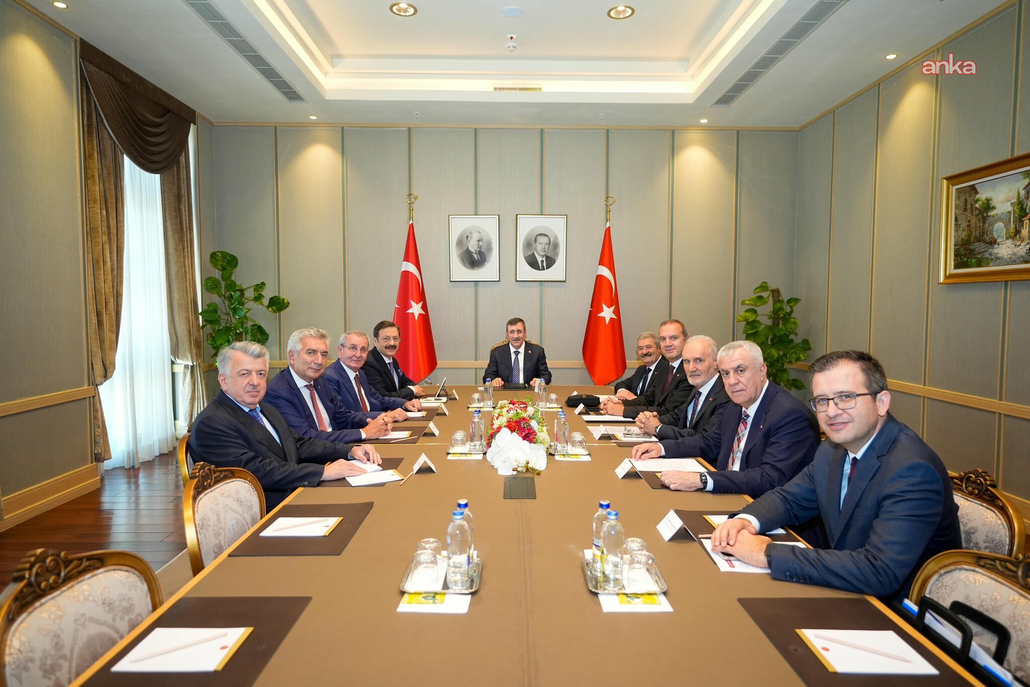 TOBB Başkanı Hisarcıklıoğlu'ndan Cumhurbaşkanı Yardımcısı Yılmaz'a ziyaret