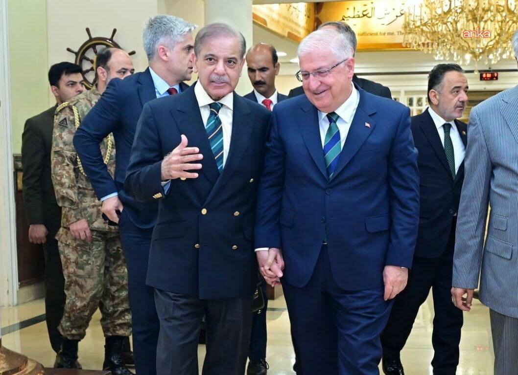 Milli Savunma Bakanı Güler, Pakistan Başbakanı Şerif ile görüştü
