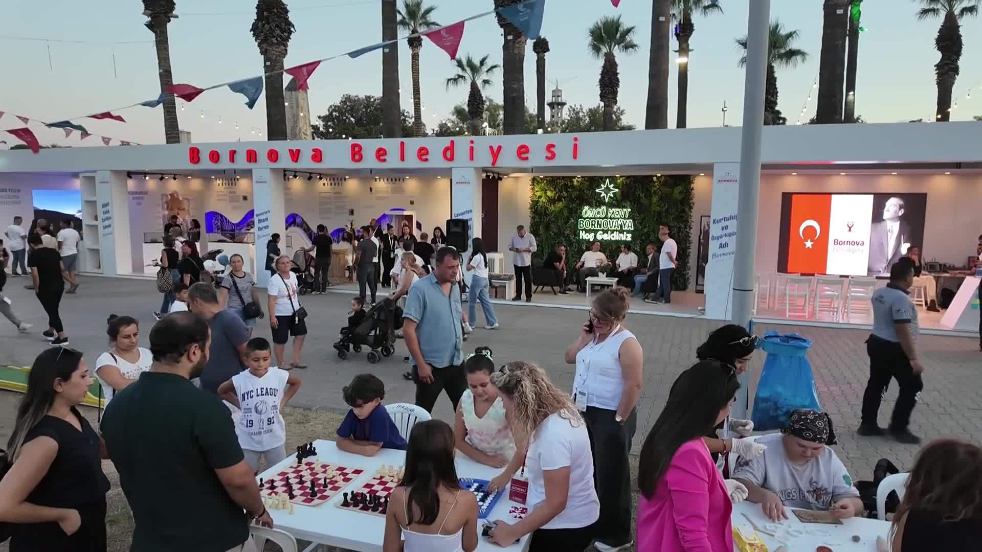 Bornova Belediyesi 94. İzmir Enternasyonal Fuarı’nda göz doldurdu