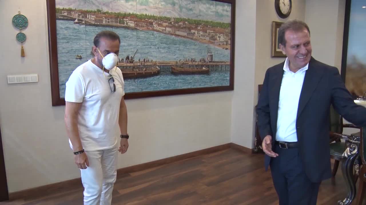 MERSİN BÜYÜKŞEHİR BELEDİYESİ ŞEHİR TİYATROLARINA 3 ÖDÜL BİRDEN