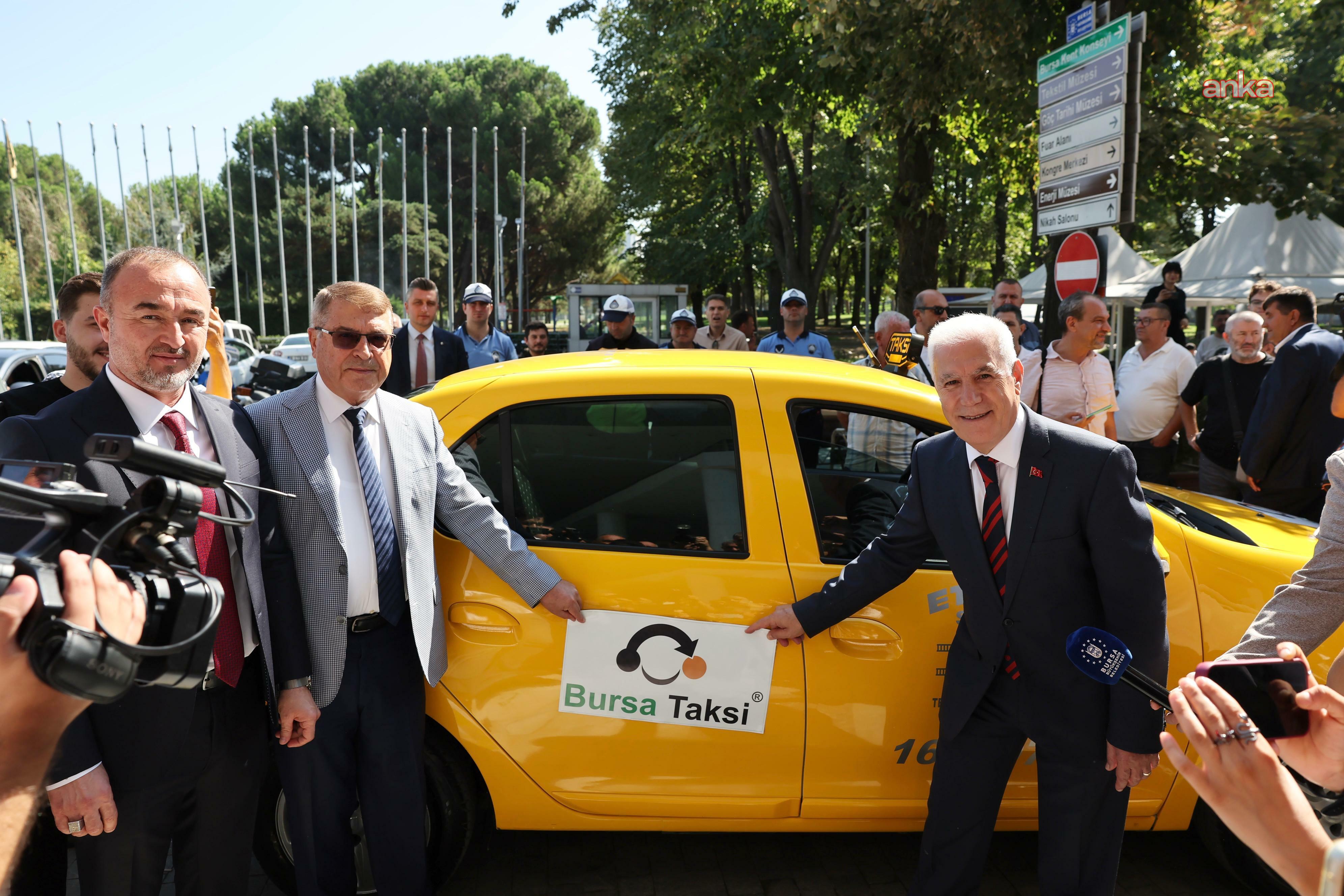 Yerli yazılımla geliştirilen “Bursa Taksi” uygulaması hizmete girdi