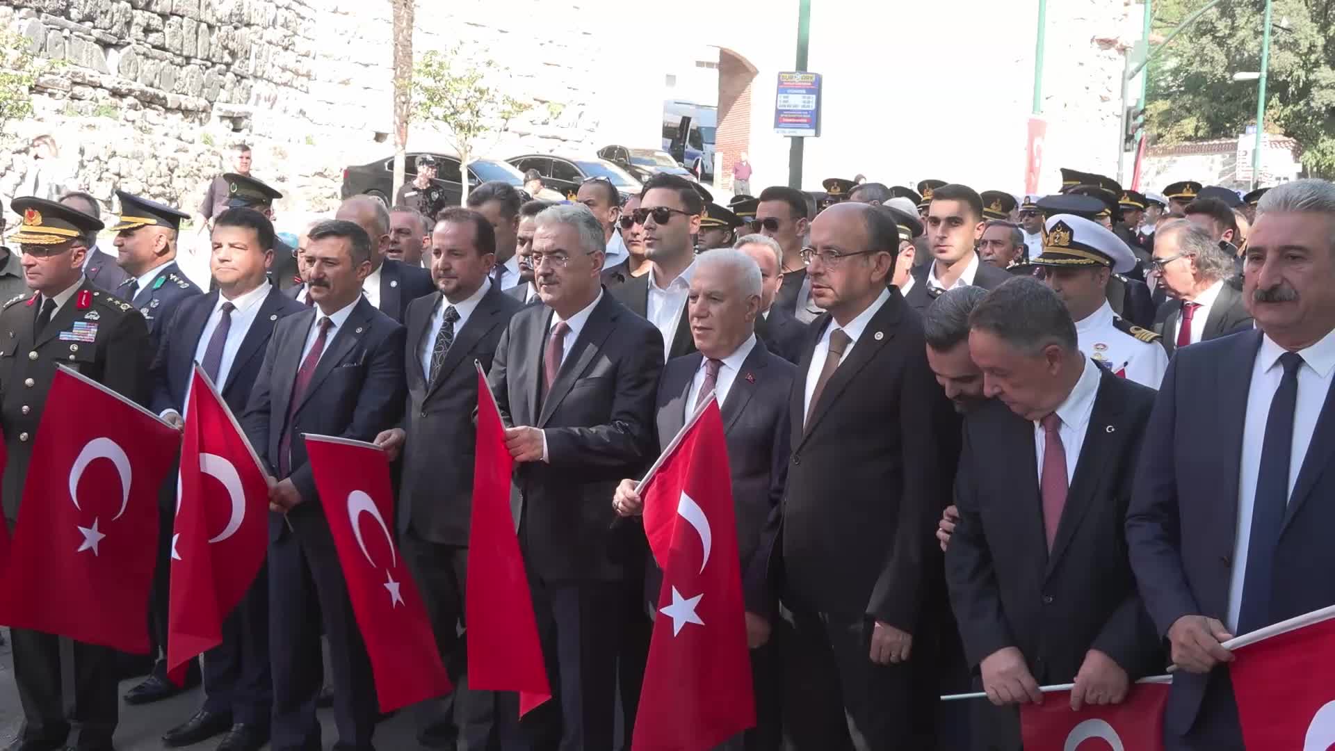 Bursa’nın Yunan işgalinden kurtuluşu coşkuyla kutlandı