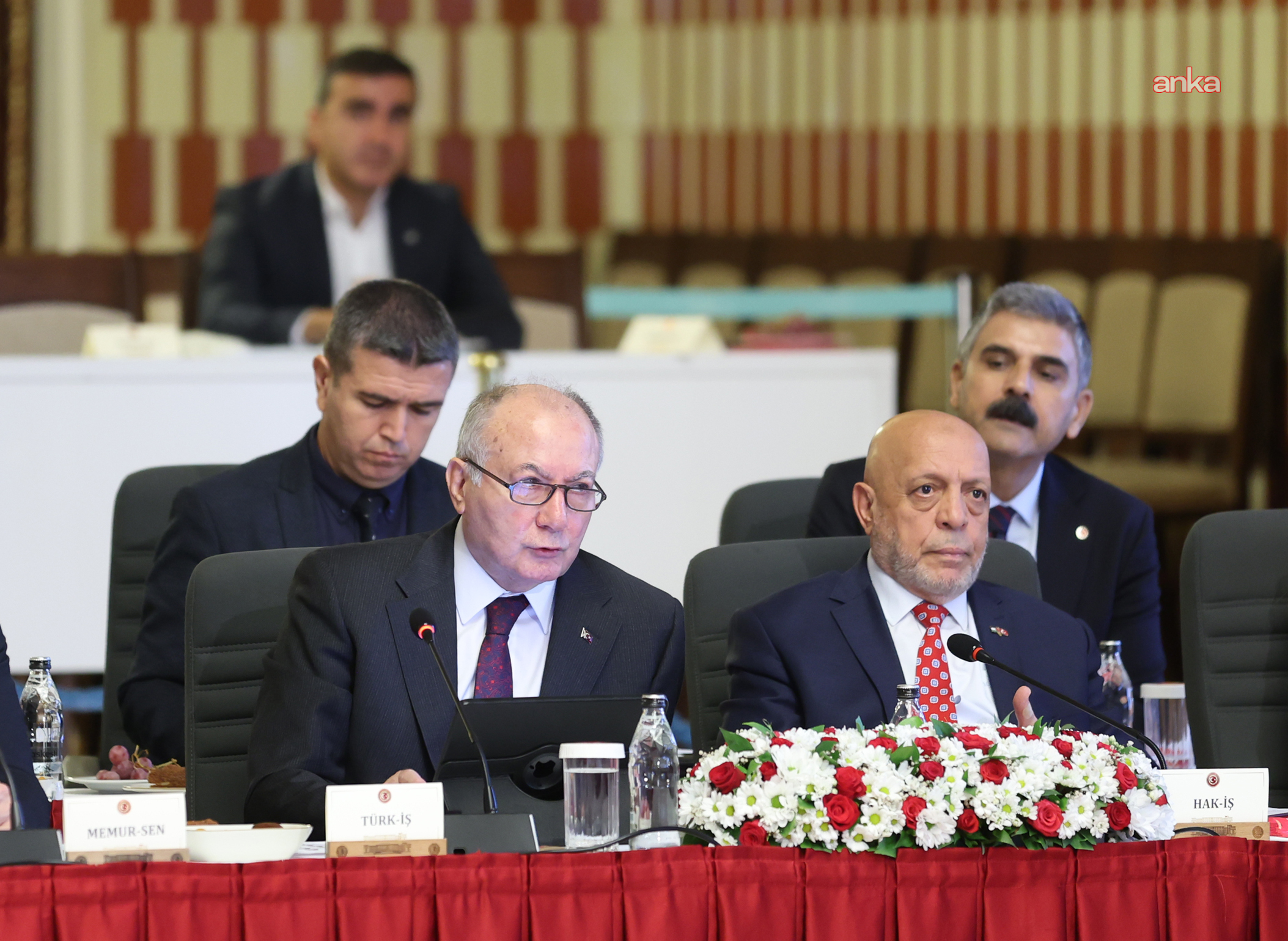 Milli Dayanışma Kardeşlik ve Demokrasi Komisyonu... TÜRK-İŞ Genel Başkan Yardımcısı Ağar:"Milletimizin birliği ve beraberliği kırmızı çizgimizdir"