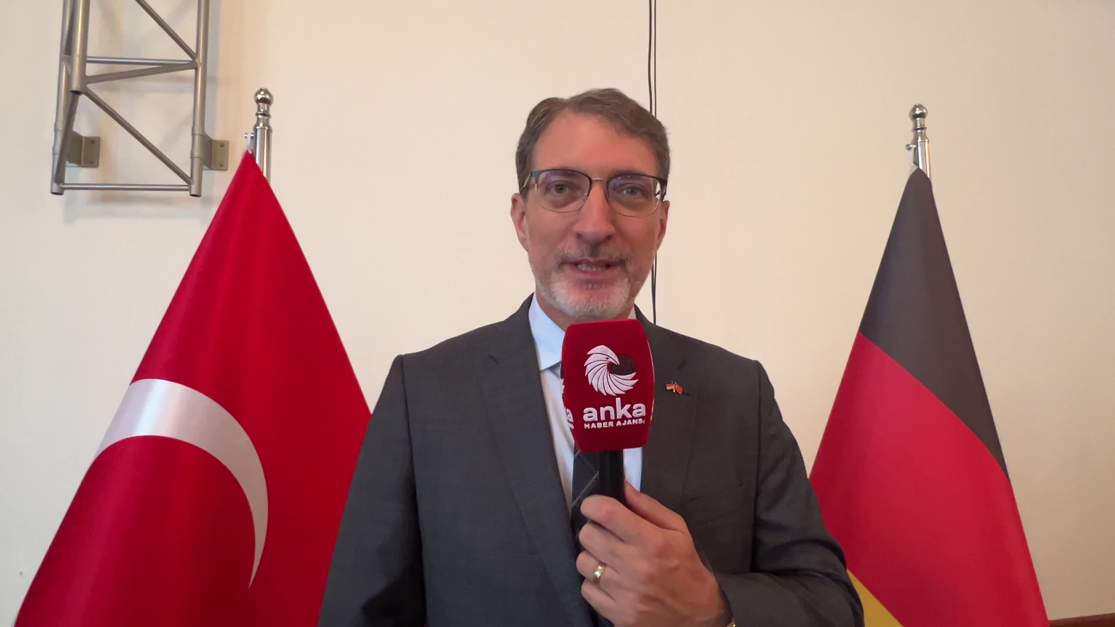 T.C. Mainz Başkonsolosu Mehmet Akif İnam: "Türkiye, 2024’te 62 milyon turistle rekor kırdı”