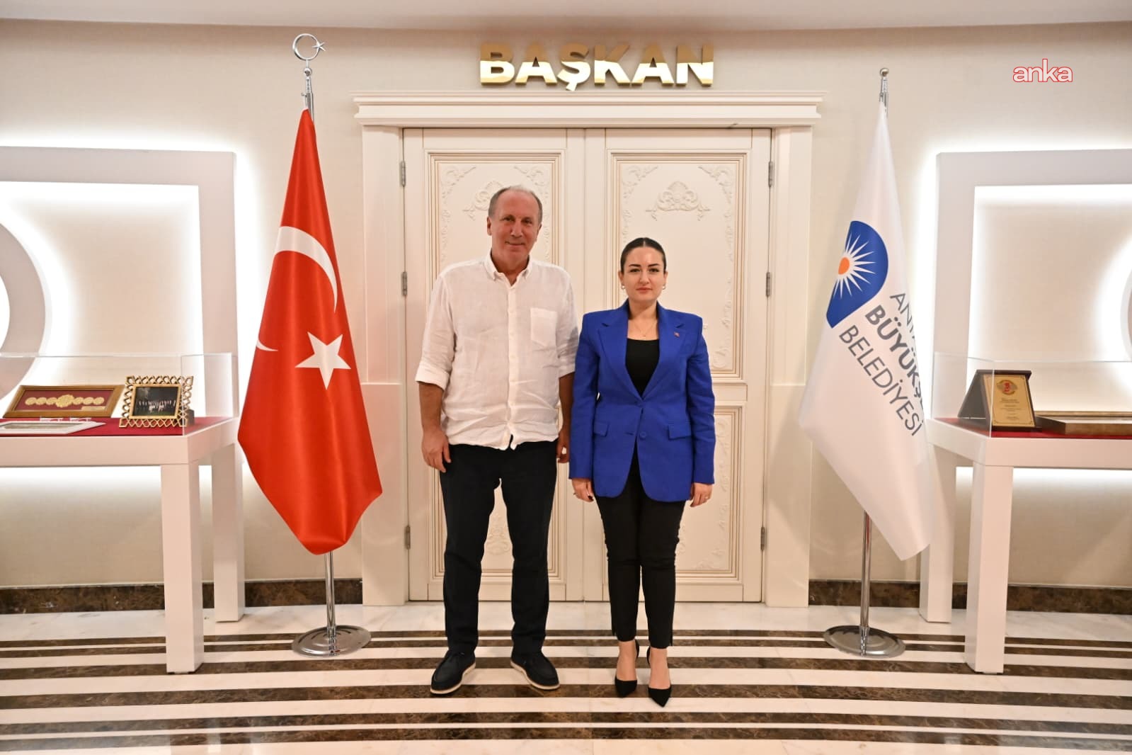 Muharrem İnce Antalya Büyükşehir Belediyesi Başkan Vekili Özdemir’i ziyaret etti