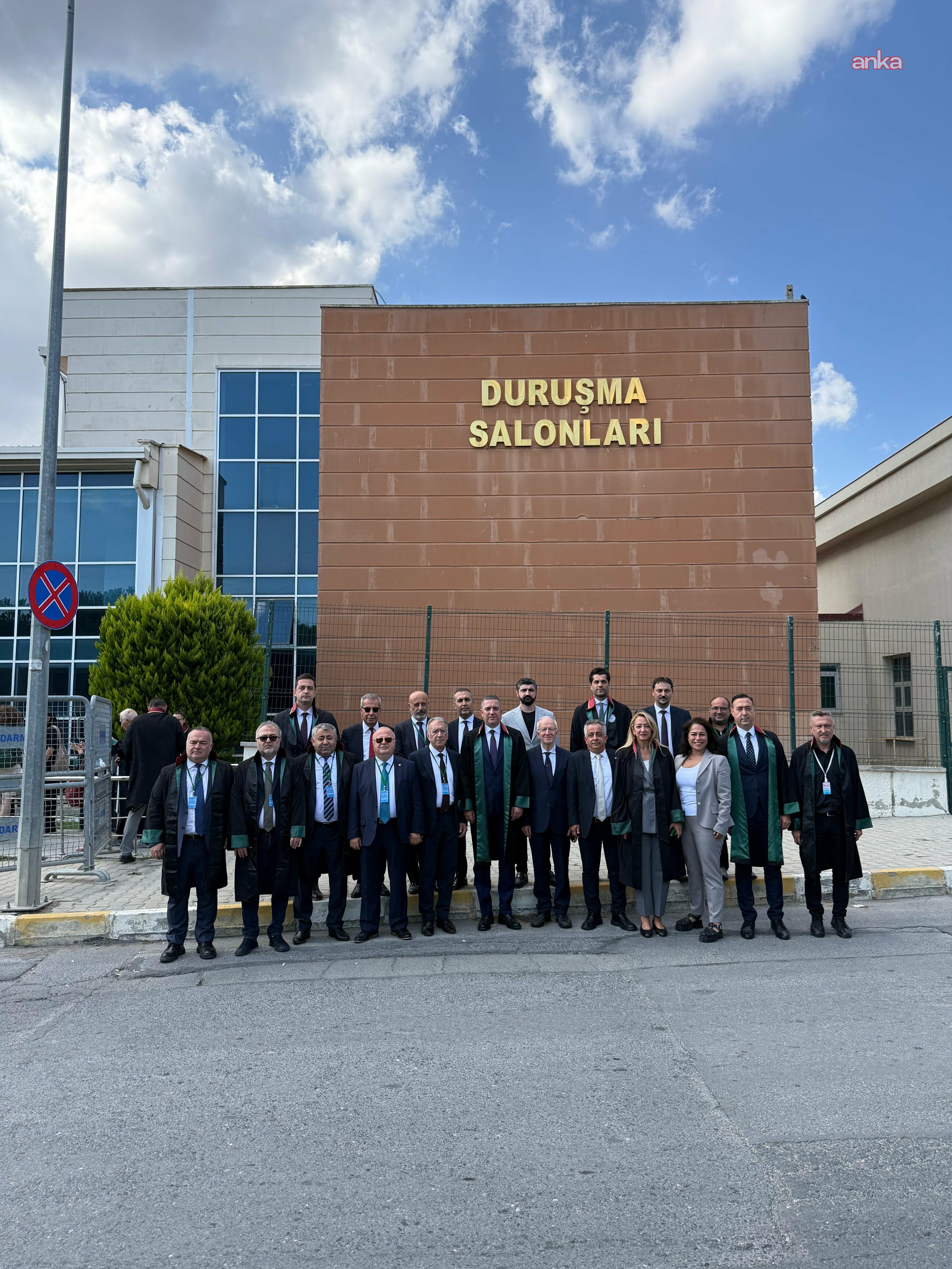 Barolar, İmamoğlu'nun tutuklu avukatı Mehmet Pehlivan'la ilgili red kararına tepki gösterdi: "Tutuklu savunmayı reddediyoruz"