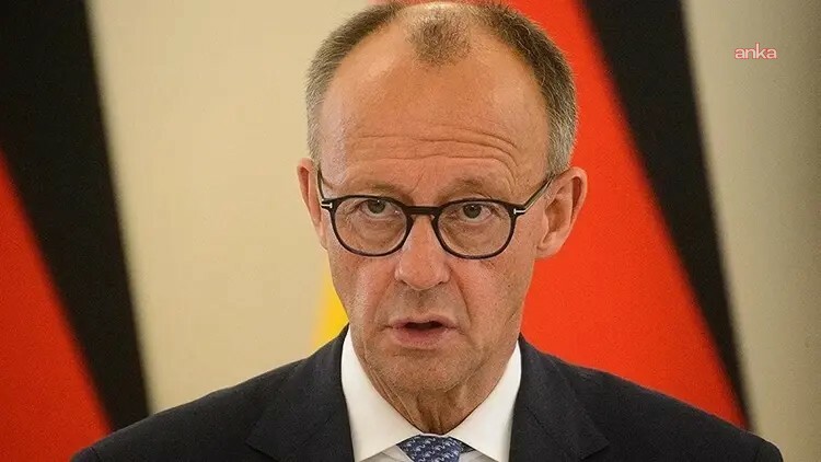 Kuzey Ren-Vestfalya (NRW) eyaletinde yapılan seçim sonuçlarının ardından hükümetten politikalarında 'rota değişikliği yok' mesajı