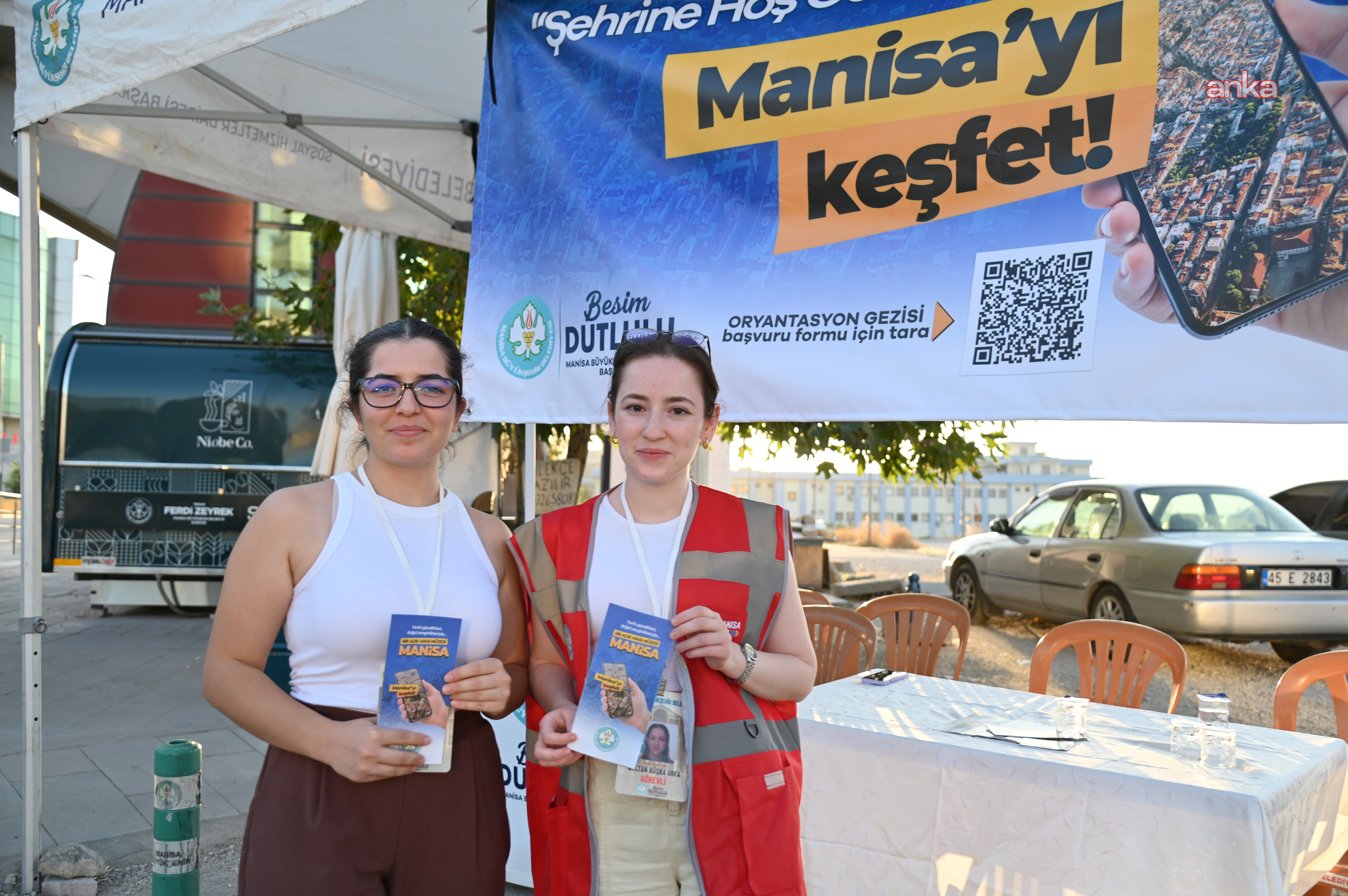 Manisa Büyükşehir Belediyesi’nden üniversite öğrencilerine şehir turu