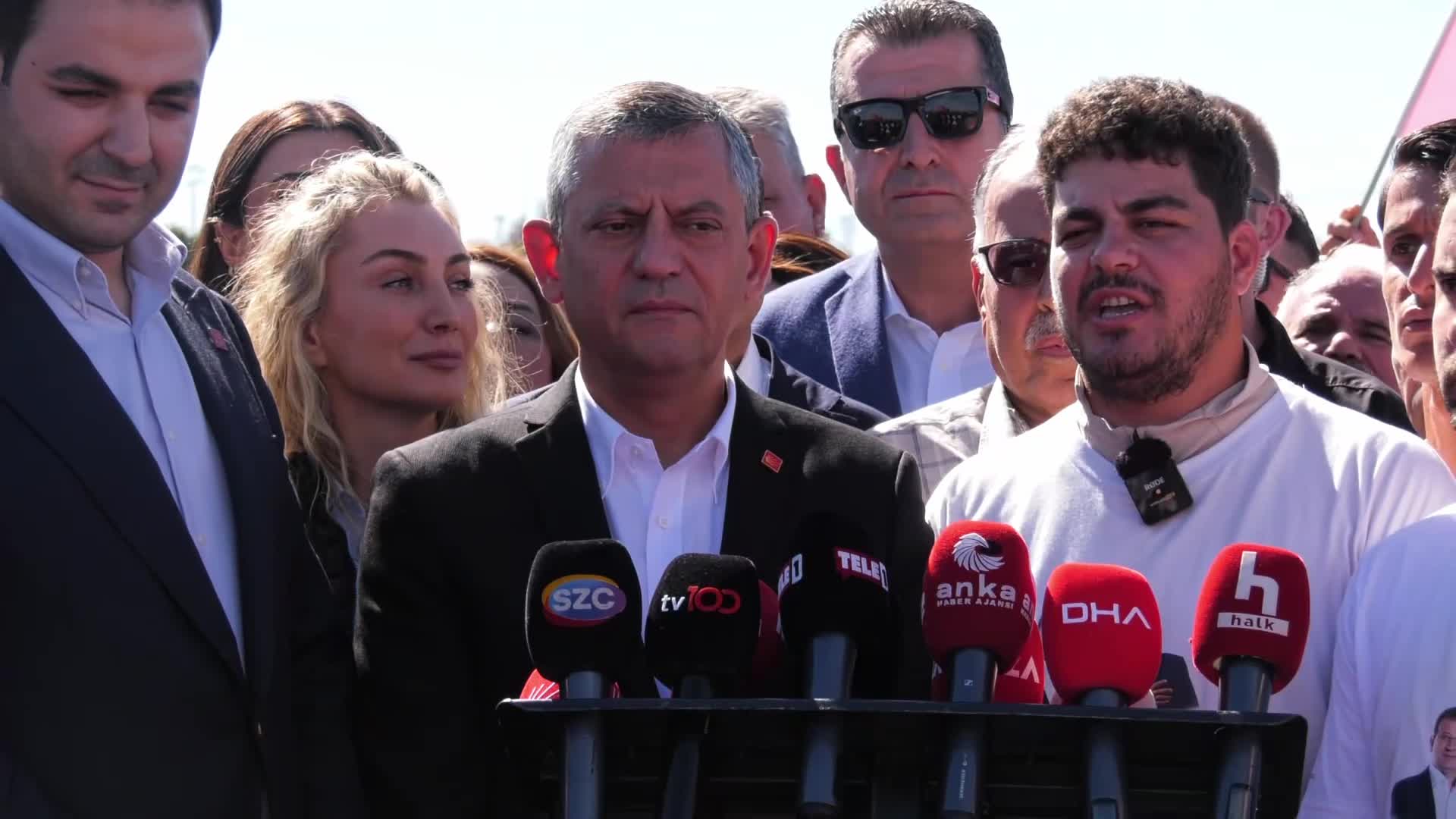Adana’dan Silivri’ye “Özgürlük Yürüyüşü”...Özgür Özel: “Gücünü hukuksuzca atandığı kararnameden alan birinin karşısına; gücünü milletten, Adana'dan alanlar kazanır”
