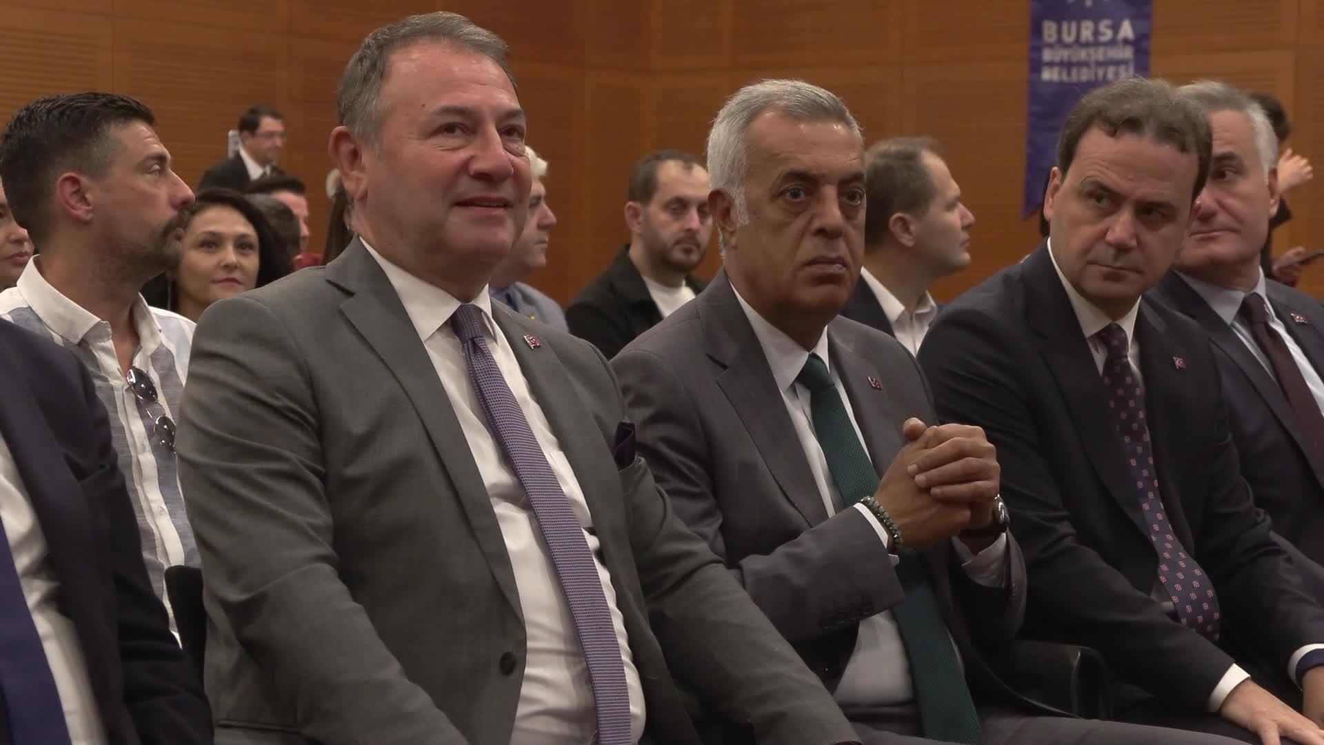 Bursa Büyükşehir Belediye Başkanı Bozbey: "Hedefimiz Bursa'mıza, ‘Yılın Akıllı Topluluğu’ ünvanını kazandırmak"