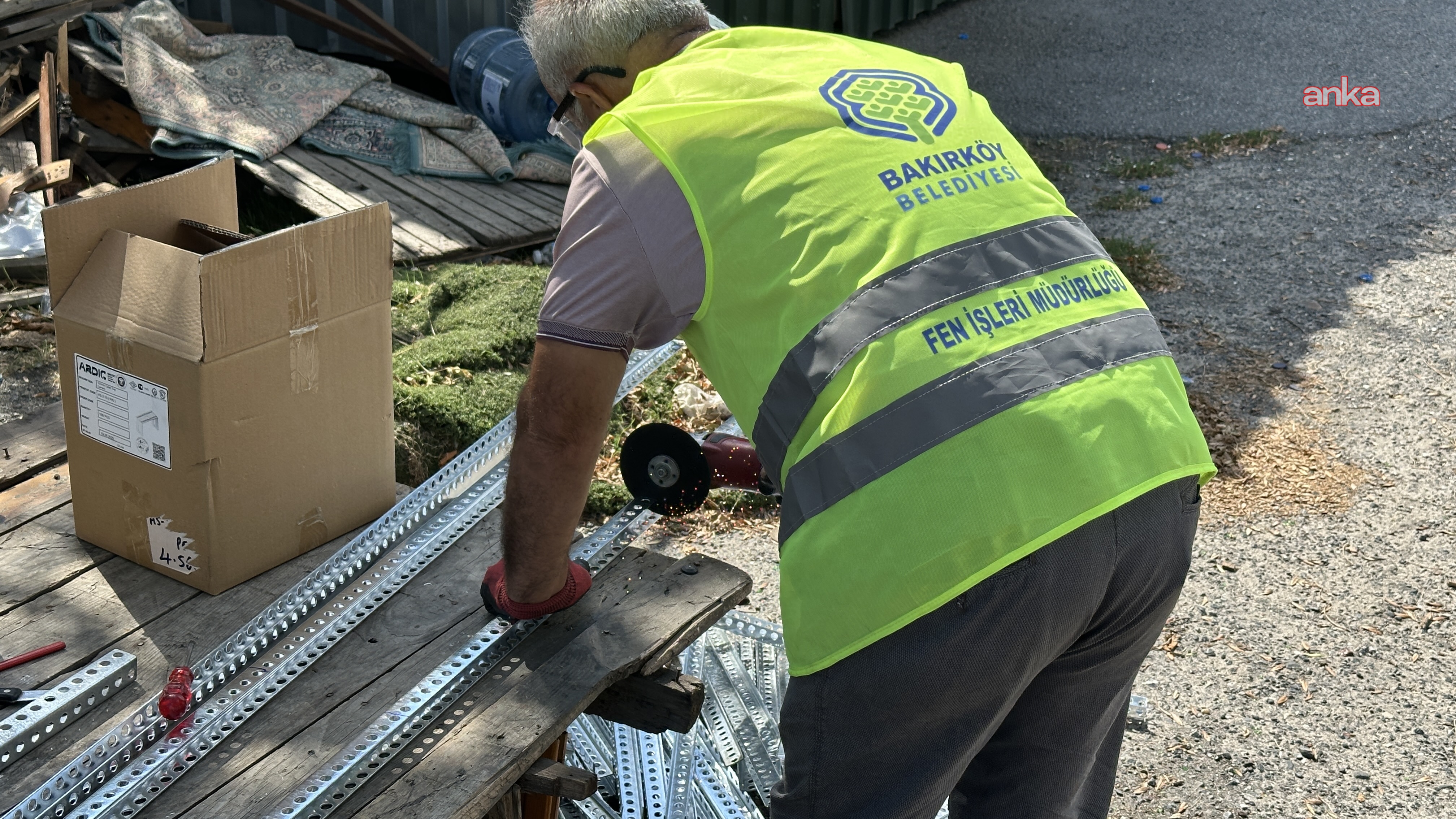 Bakırköy Belediyesi’nden Yeşilköy Pazarı’na modern elektrik tesisatı