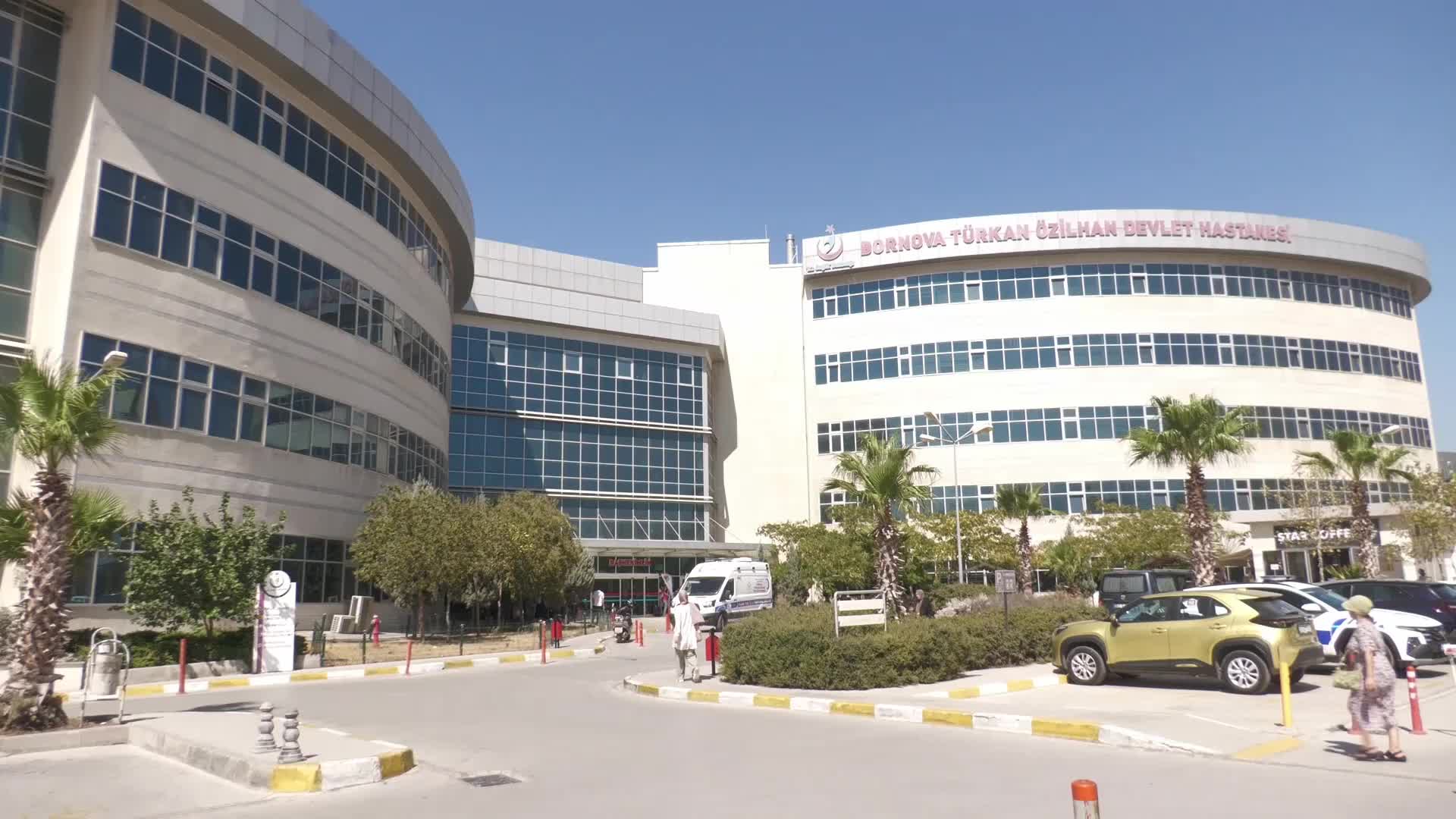 Bornova’da hemşireye hakaret davası... Sağlık çalışanlarından 663 sayılı KHK’nın kaldırılması çağrısı