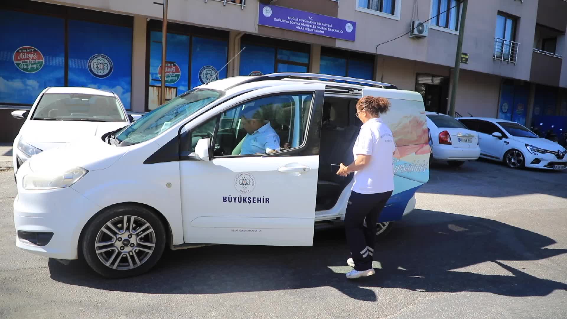 Muğla Büyükşehir Belediye Başkanı Aras: "Hiçbir vatandaşımızın kendini yalnız hissetmemesi için var gücümüzle çalışıyoruz"