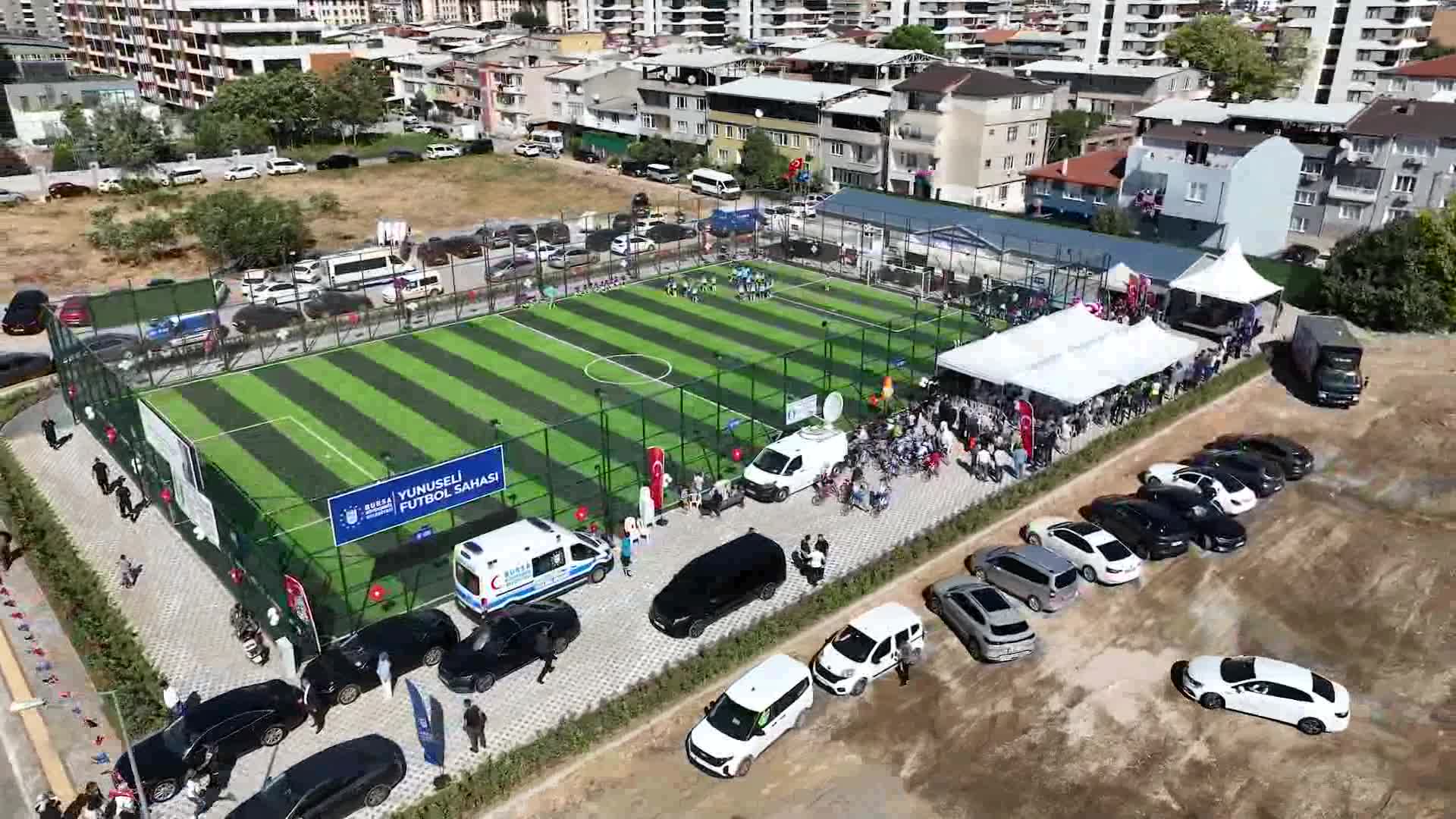 Bursa Büyükşehir Belediye Başkanı Bozbey, Yunuselili çocukların hayalini gerçekleştirdi
