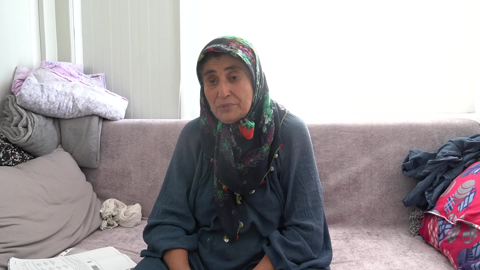 Konteynerda kalan yüzde 86 engelli raporu bulunan depremzede: " Kimse bize yüz vermiyor, ben  nereye gideyim?