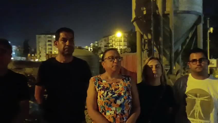 Hatay’da okulların bulunduğu bölgeye gece yarısı beton santrali kuruldu: "Bu şehirde şirketlerin rantı ön planda"