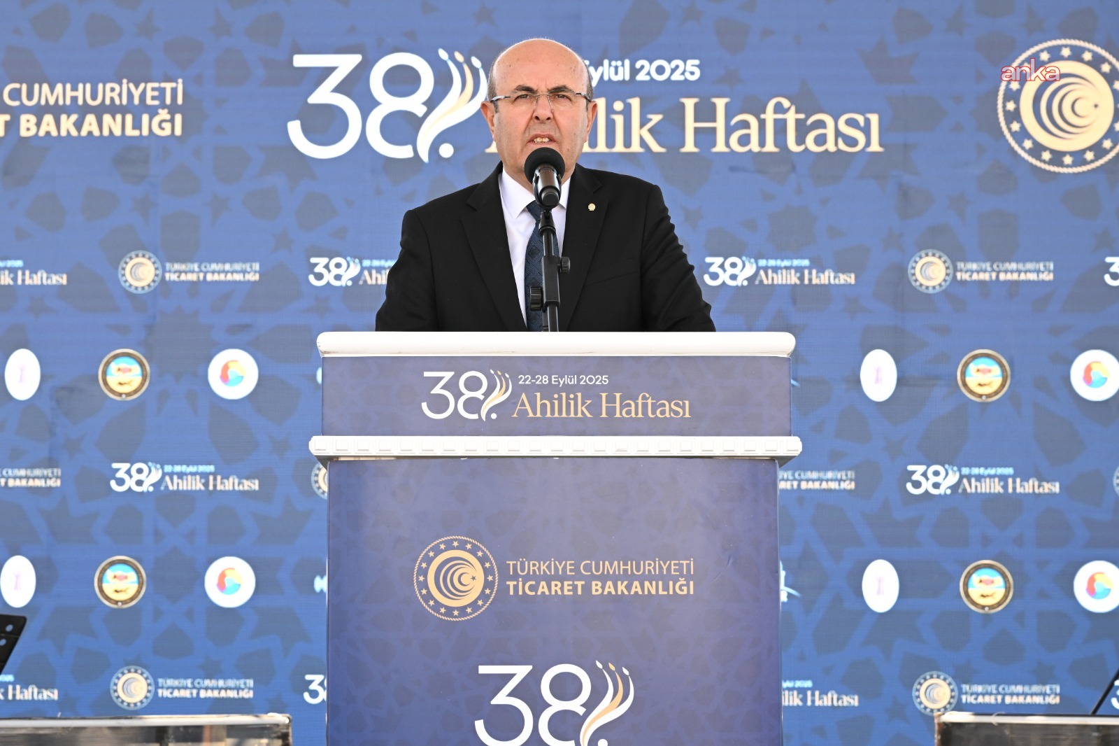 Kırşehir Belediye Başkanı Ekicioğlu: "Ahilik anlayışını hayatın içerisinde sürdürebilirsek birçok sorunu ortadan kaldırabiliriz"