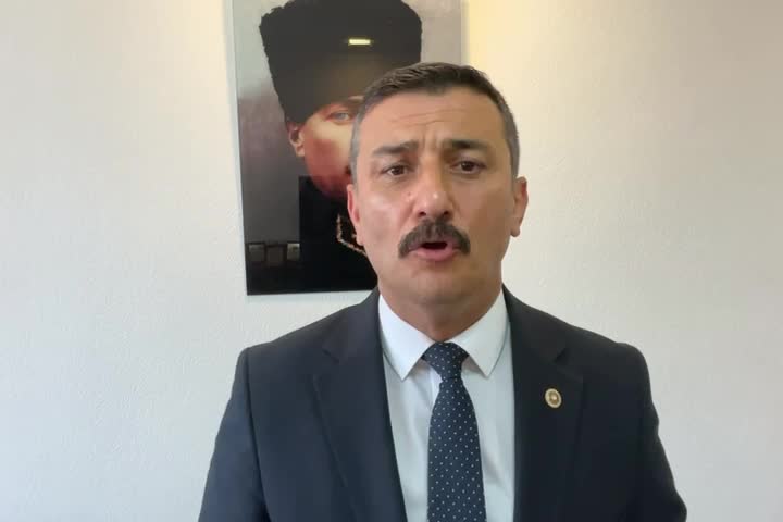 İYİ Partili Türkoğlu'ndan bazı ABD menşeli ürünlerdeki ek vergilerin kaldırılmasına tepki: "300 uçak sözü yetmedi şimdi de ABD’ye vergi kıyağı öyle mi"