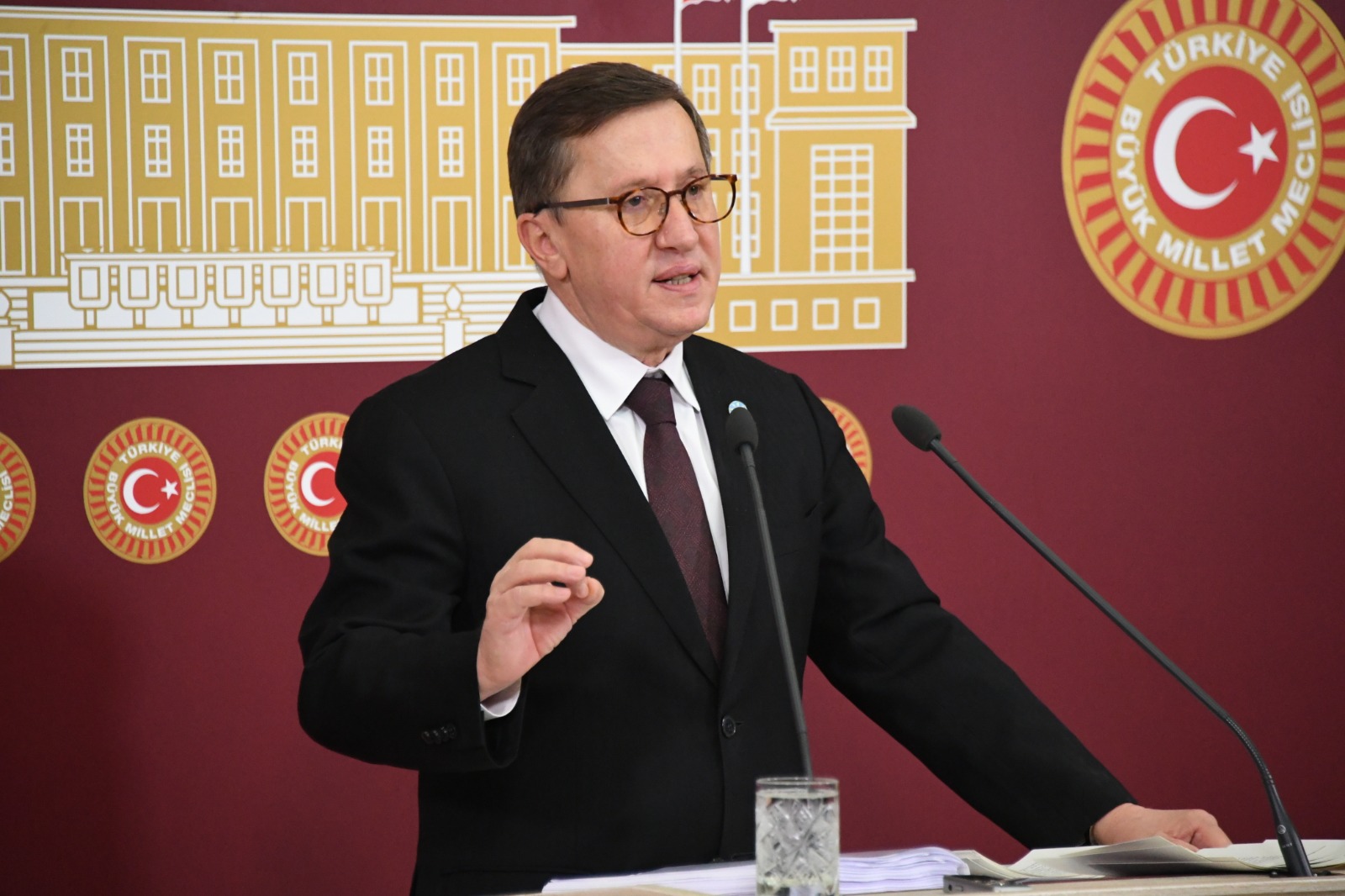 İYİ PARTİLİ TÜRKKAN: YAKLAŞIK 1 SENE ÖNCE DÜNYA SAĞLIK ÖRGÜTÜ TÜRKİYEYİ UYARIYOR. BU UYARILARI CİDDİYE Mİ ALMADINIZ YOKSA İNANMAK MI İSTEMEDİNİZ?