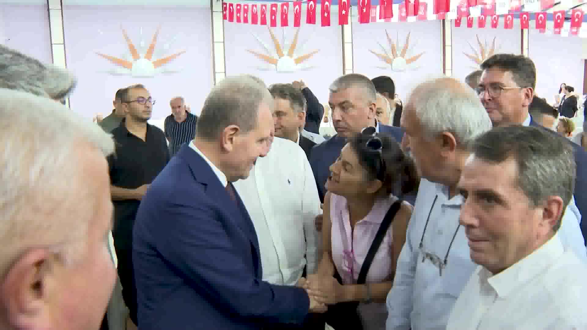 Vahap Seçer, CHP Anamur İlçe Kongresi’nde partililere seslendi: “İnadına daha fazla çalışacağız, anlatacağız ve halka gideceğiz”