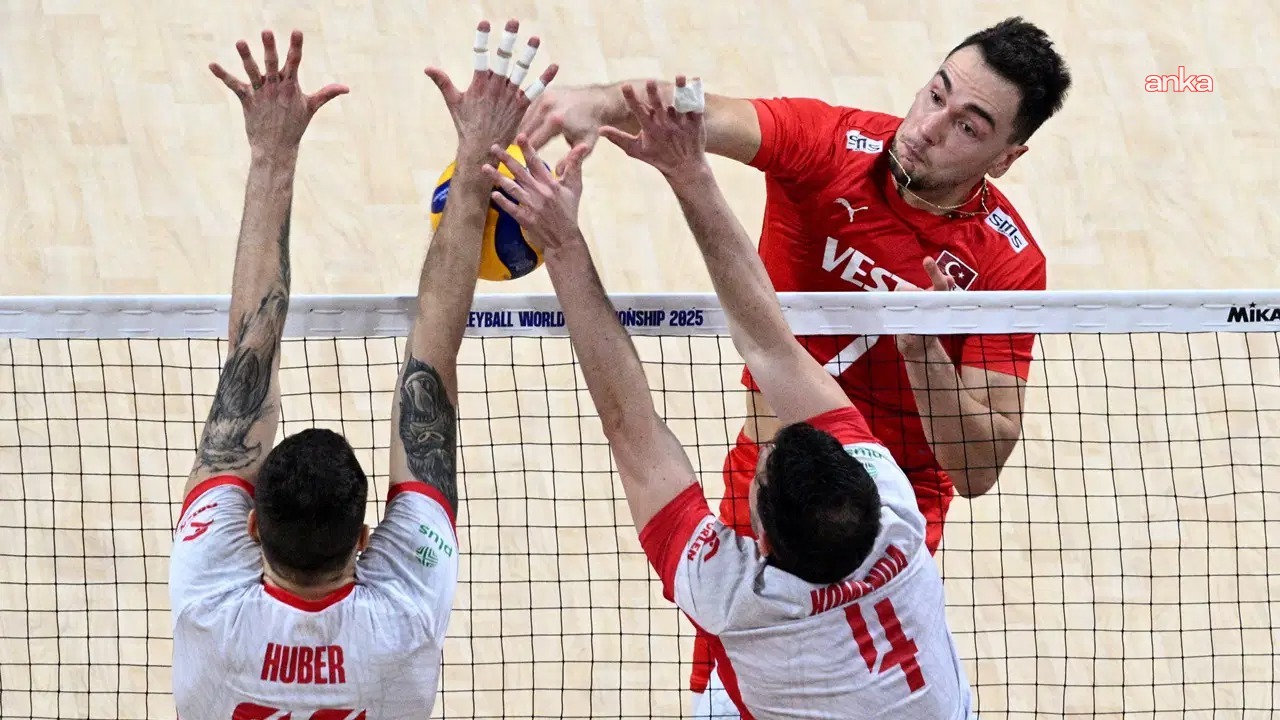 A Milli Erkek Voleybol Takımı, Polonya'ya 3-0 mağlup oldu