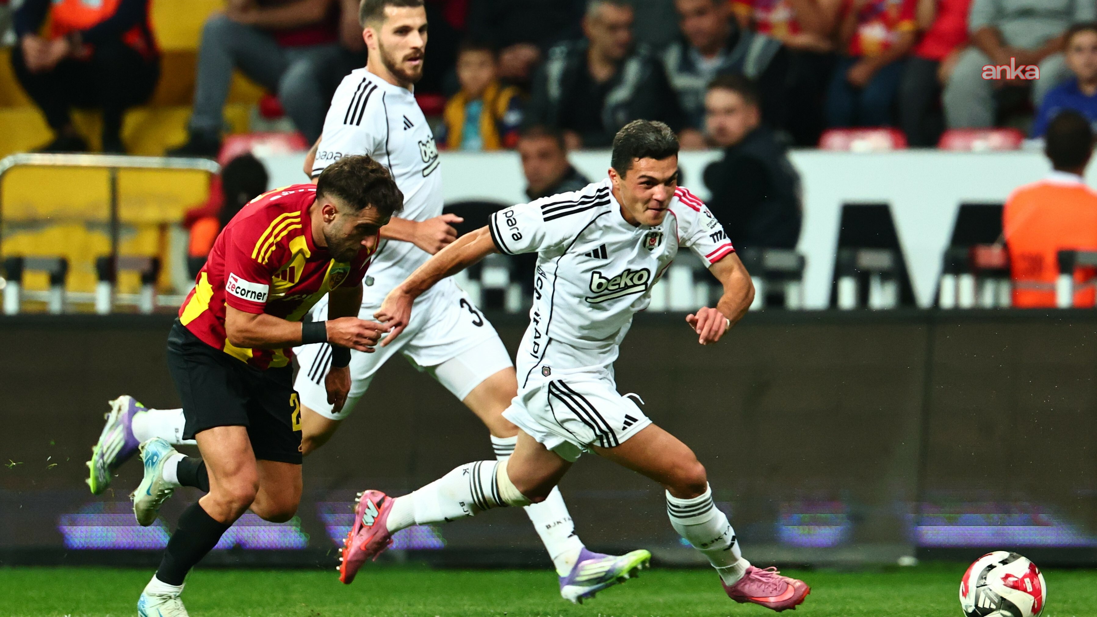 Beşiktaş, Kayserispor'u  4-0 mağlup etti