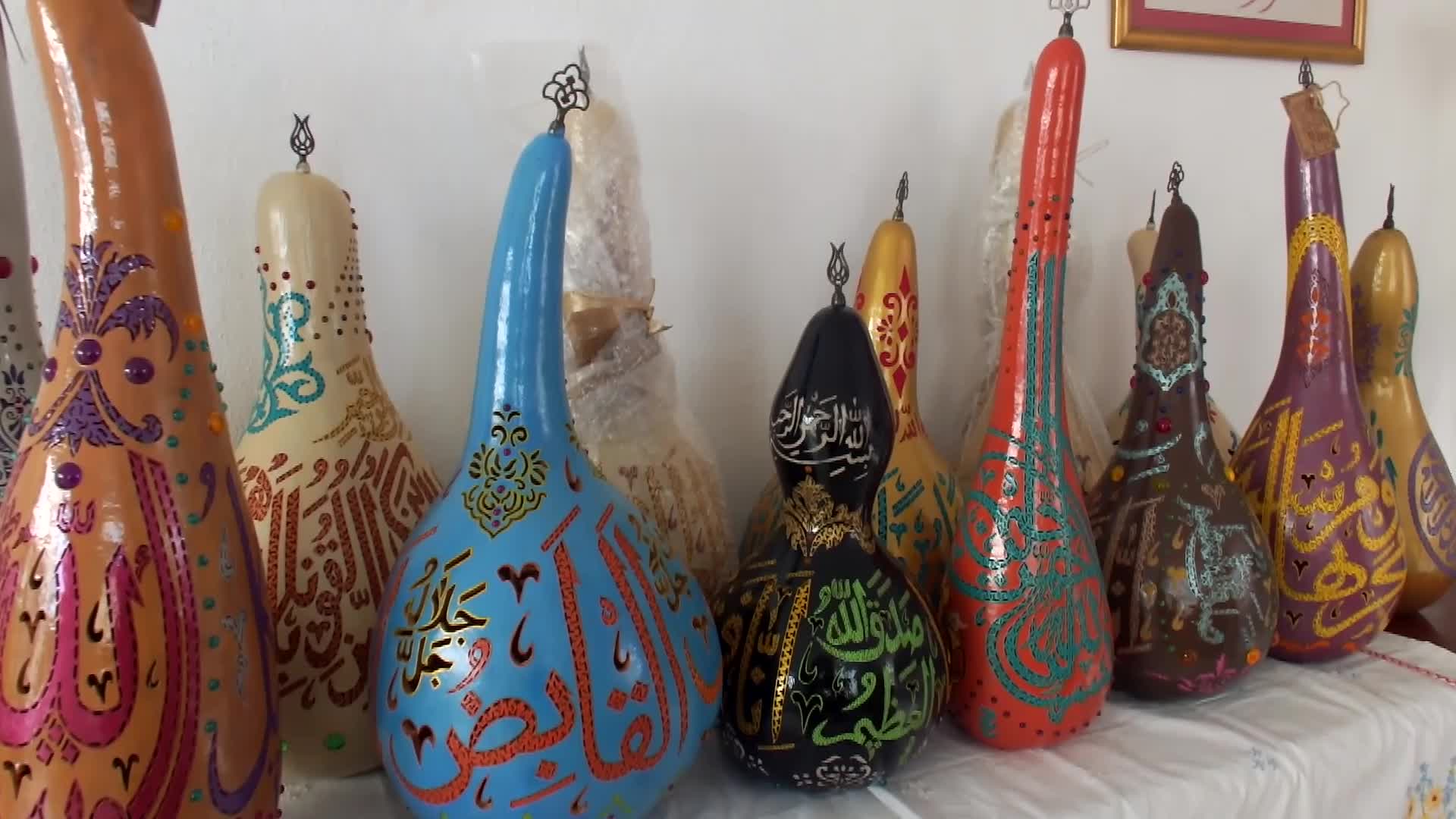 Burhaniyeli sanatçı hat işlemeli kabakları fuarda sergileyecek