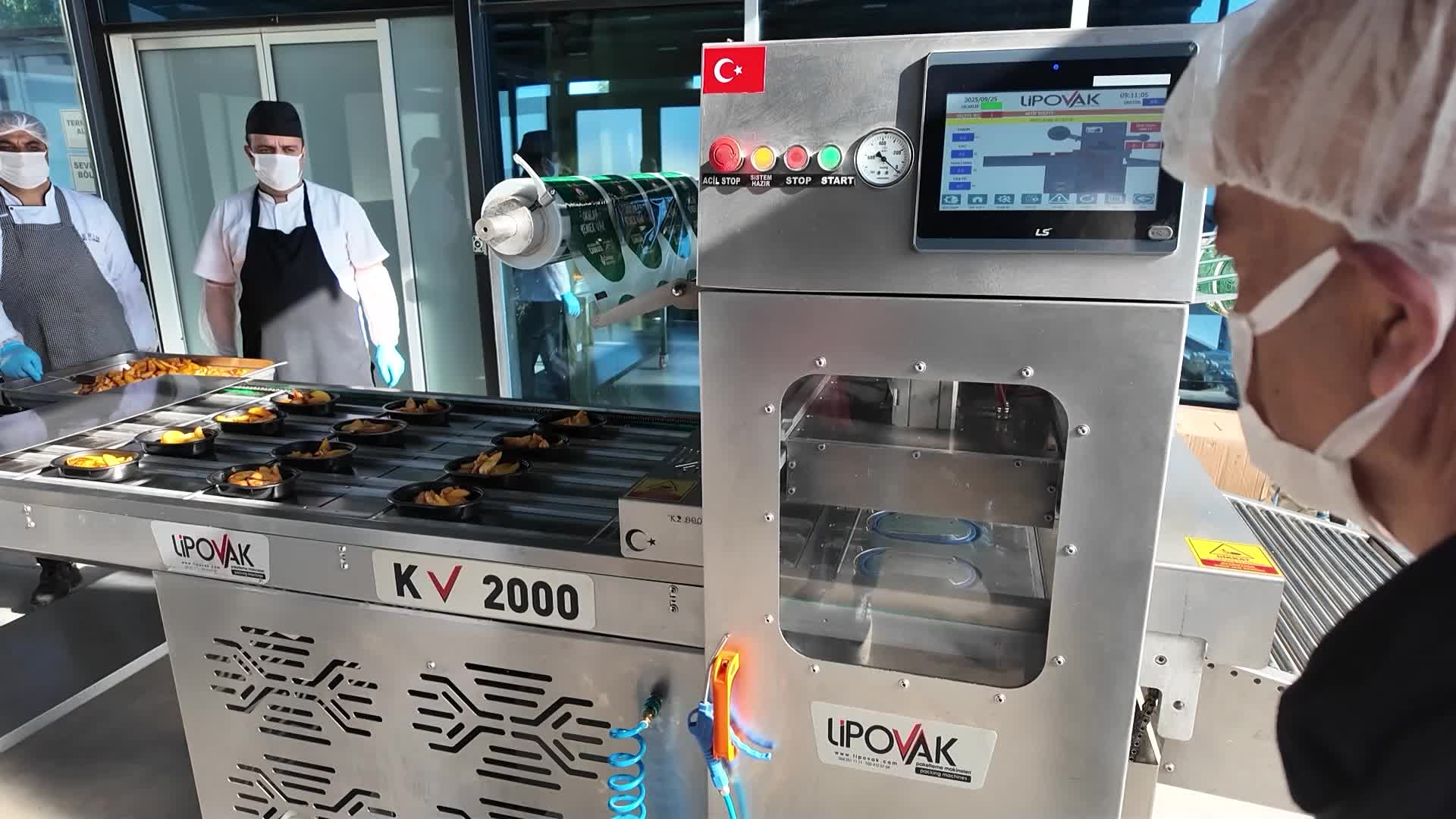 Çankaya Belediyesi'nden her gün 2 bin öğrenciye sıcak öğle yemeği