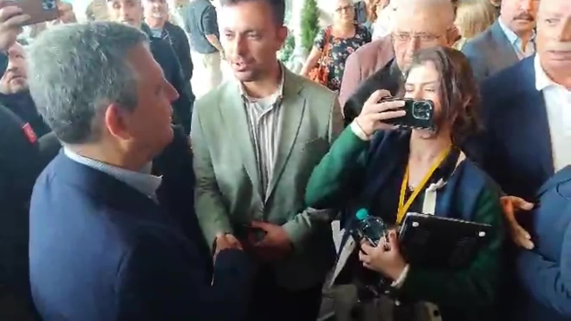 Ekrem İmamoğlu, bilirkişi davasında ilk kez hakim karşısında… Alkışlar, “Hak, hukuk, adalet” ve “Cumhurbaşkanı İmamoğlu” sloganları ile salona girdi