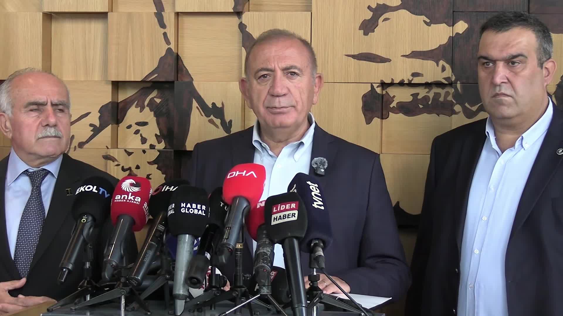 Gürsel Tekin: "Savunmayı sadece suç işlerseniz yaparsınız"