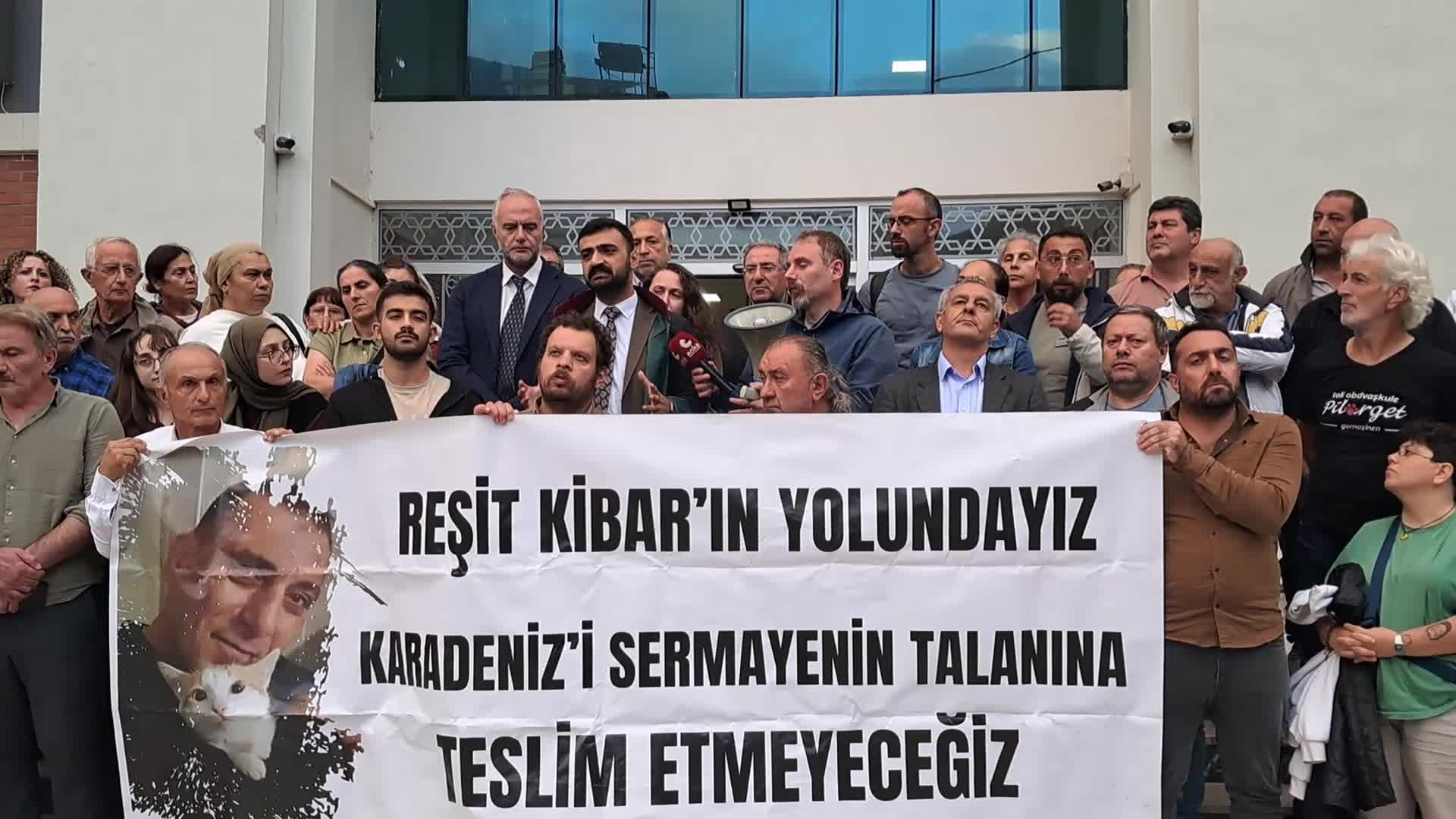 Reşit Kibar cinayeti davası... Kibar ailesi: "Bu baskılara boyun eğmeyeceğiz"