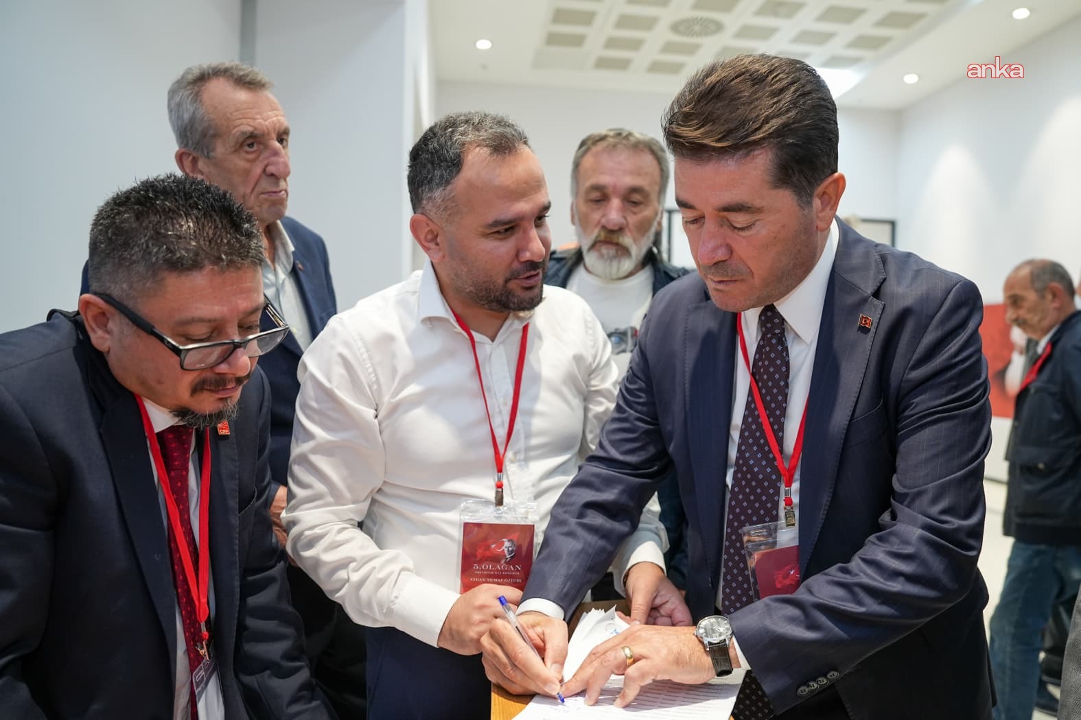 Ortahisar Belediye Başkanı Kaya, CHP İlçe Kongresi'ne katıldı