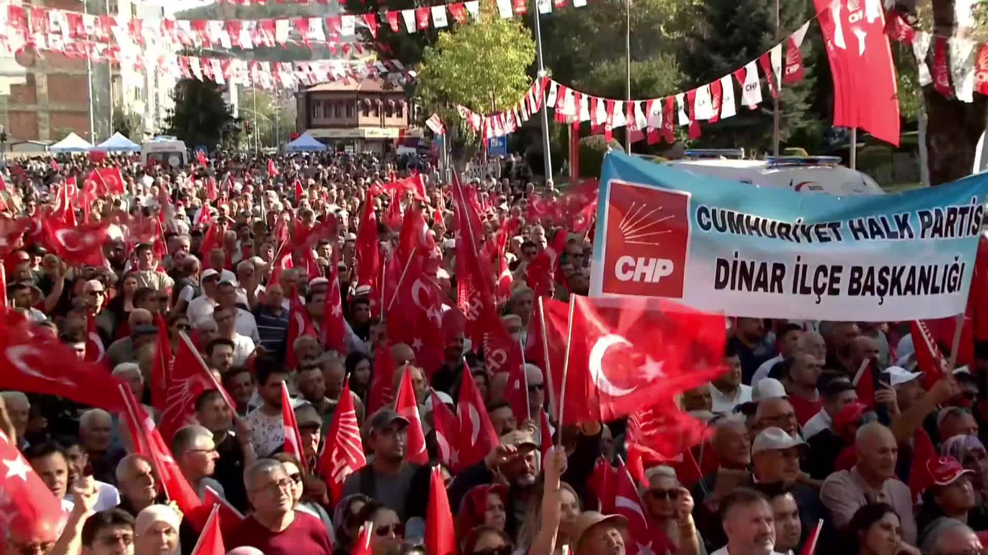 CHP'nin "Millet İradesine Sahip Çıkıyor" mitingi... İmamoğlu: "Milletimiz bir Melih Gökçek’e bir de Mansur Yavaş’a bakıyor ve yargıyı siyasete alet edenlerin asıl maksadını görüyor"