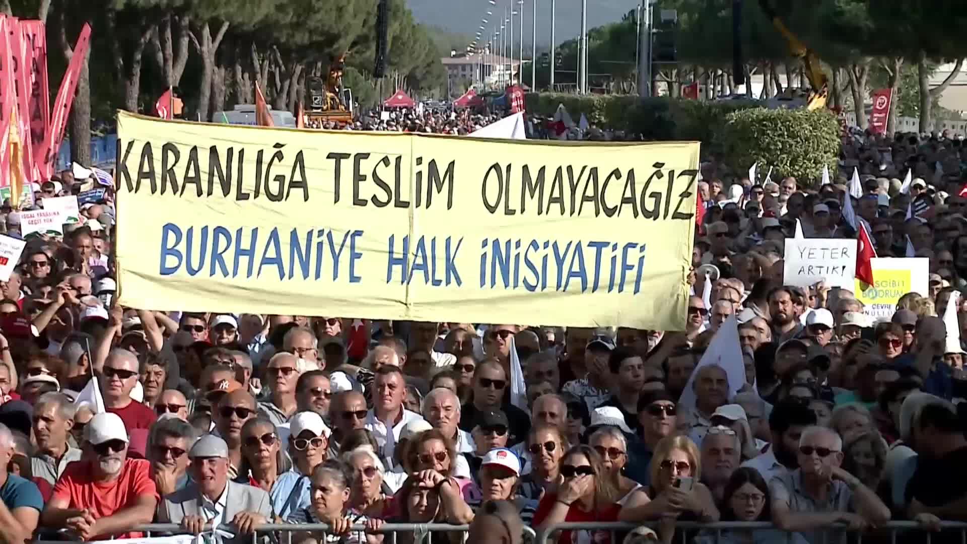 "Toprağımızı Vermiyoruz" mitingi... Anayasa Mahkemesi’ne ortak çağrı: “Bu hukuksuzluğu iptal etmek en yüksek yargı organının görevidir”