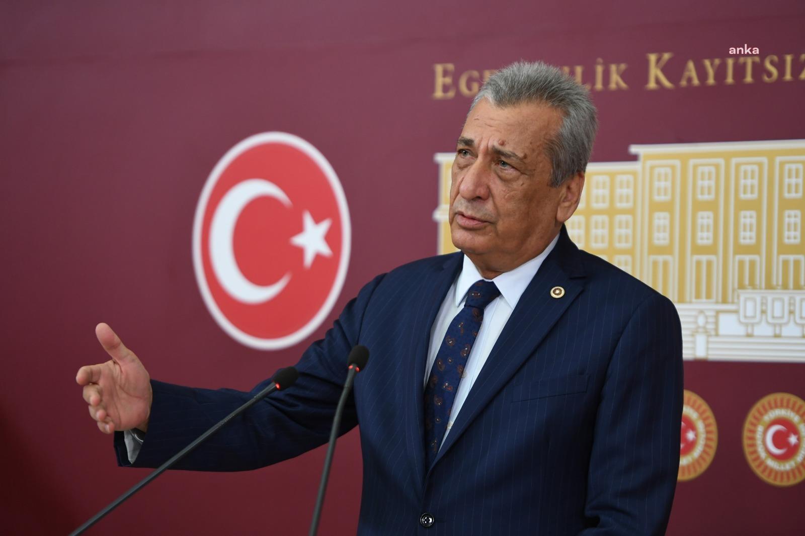 CHP'li Öztürkmen'den Boeing alımına tepki: "Halkımızın alın terini Trump’a haraç olarak peşkeş çekemezsiniz"