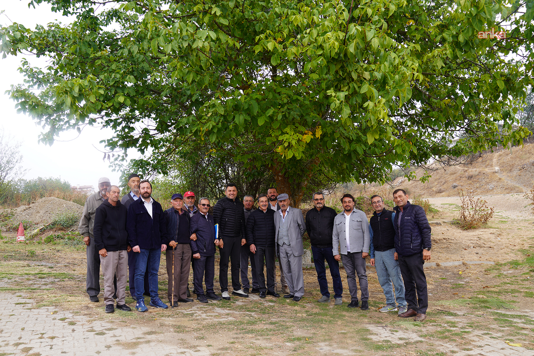 Tepebaşı Belediye Başkanı Ataç, Karaçobanpınarı Mahallesi sakinleriyle buluştu