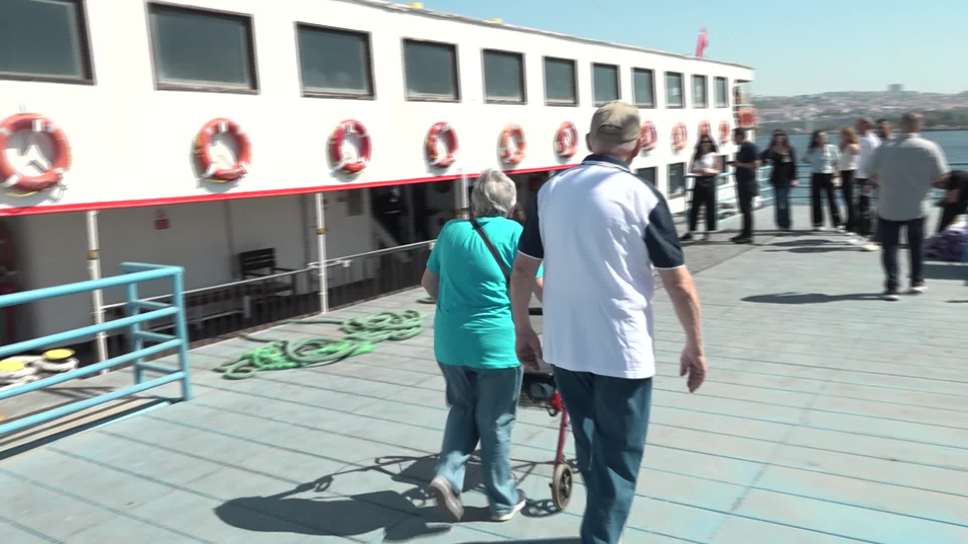 İzmir Büyükşehir’den “çınar”lara unutulmaz bir gün