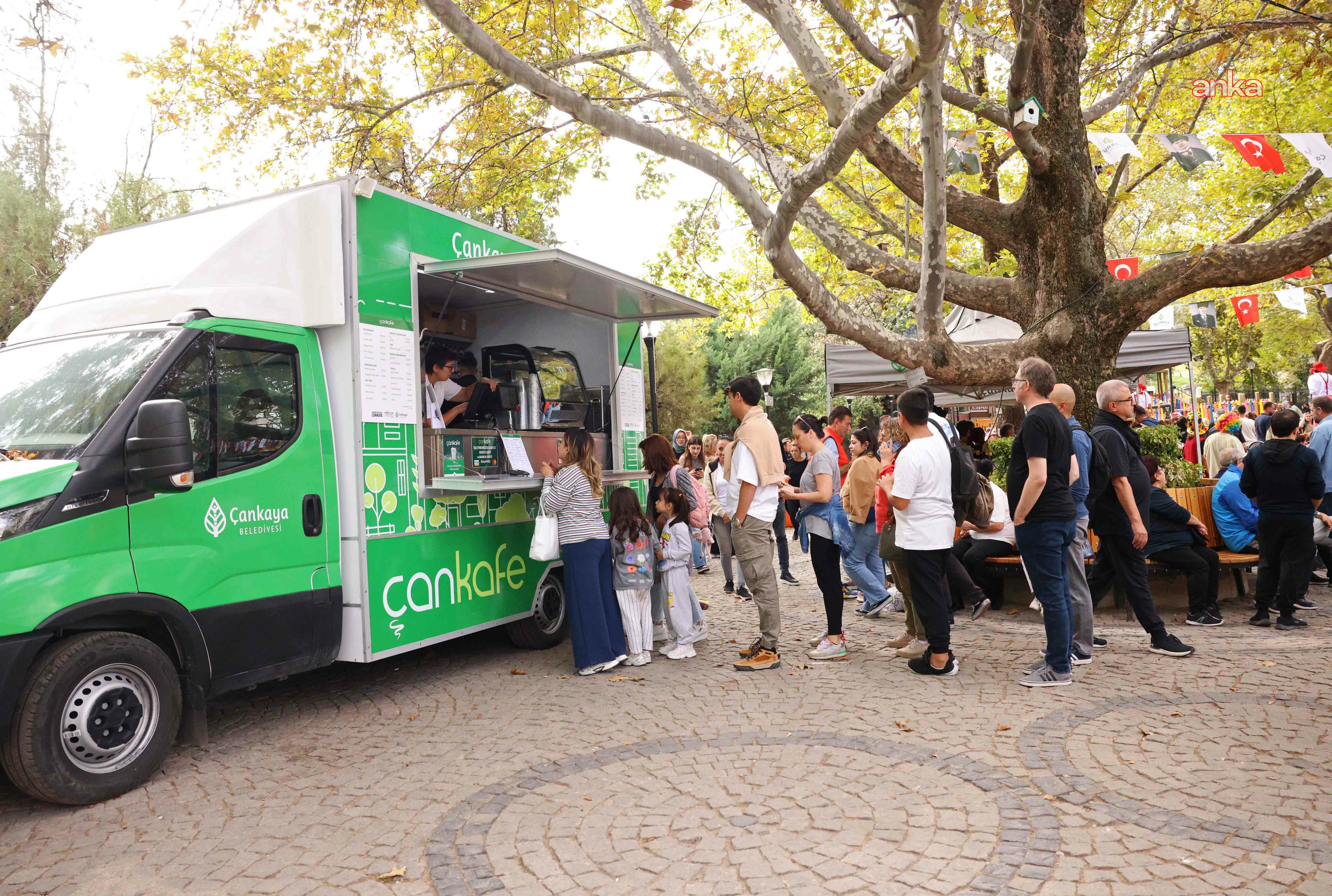 Çankaya Belediyesi’nden Kuğulu Park’a "Mobil Çankafe"