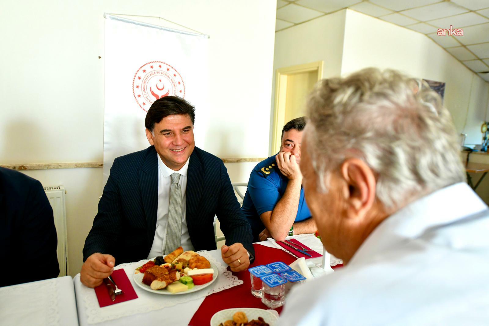 Fethiye Belediye Başkanı Karaca, huzurevi sakinleriyle kahvaltıda bir araya geldi