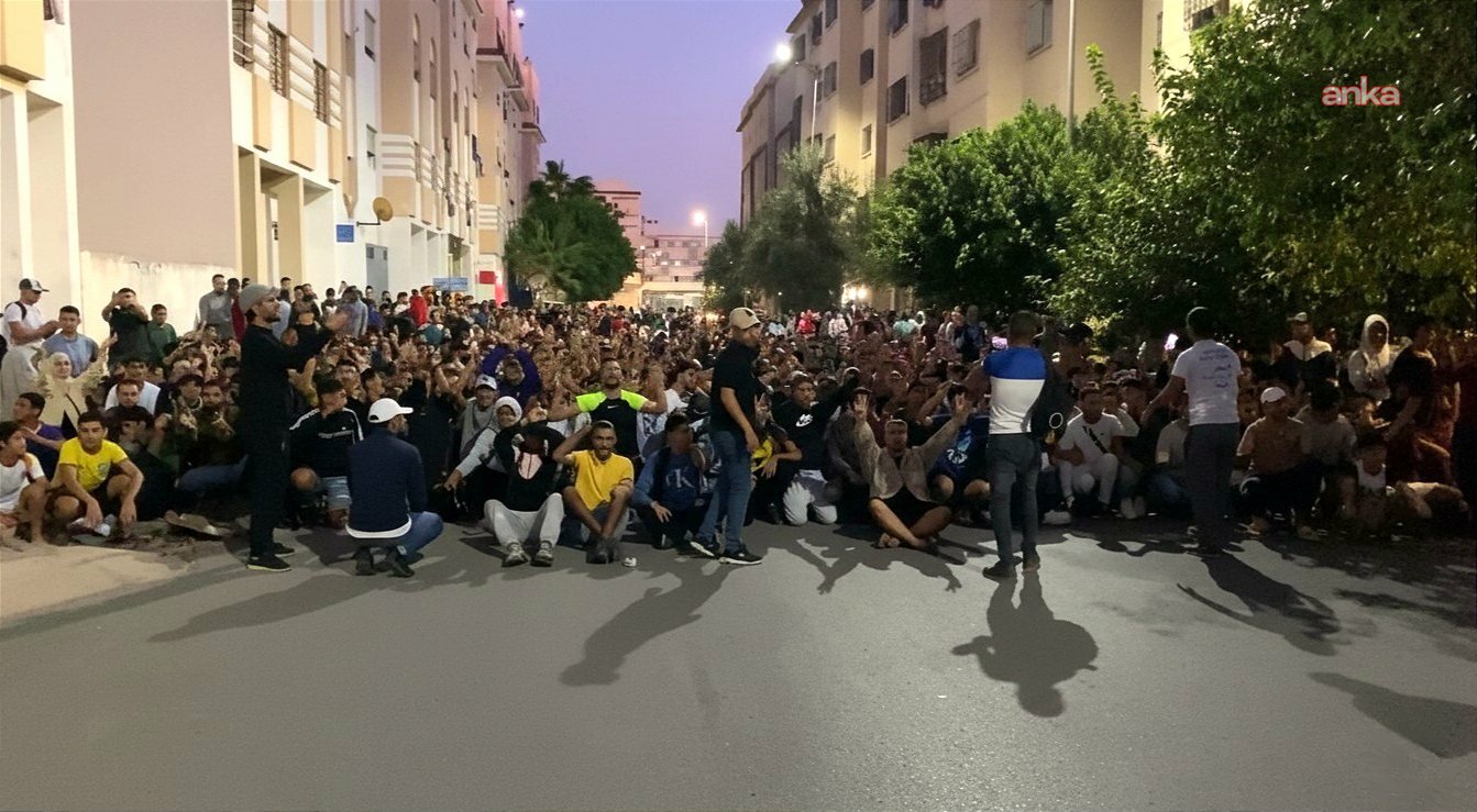 Fasta 2030 Dünya Kupası harcamaları "Futboldan önce sağlık" talep eden gençleri sokağa döktü