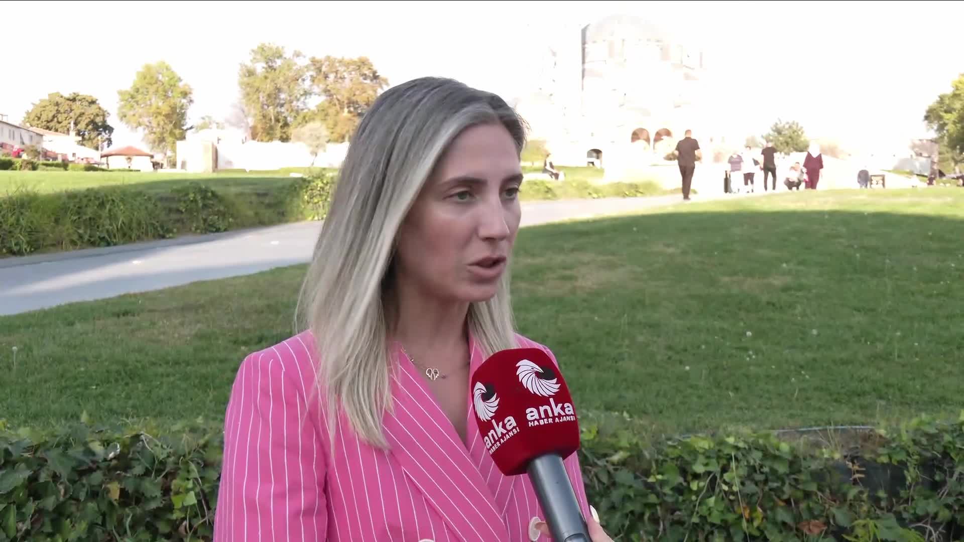 Gülşah Deniz Atalar: "Selimiye Cami kimsenin resim defteri değil"