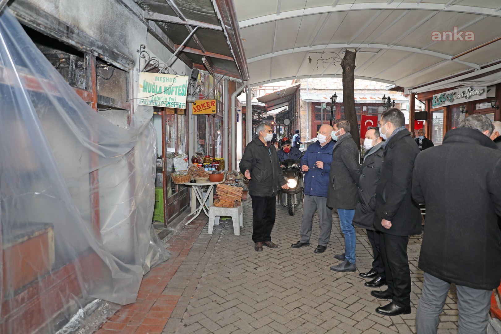 MENTEŞE BELEDİYESİ'NDEN YANGINDA ZARAR GÖREN İŞ YERLERİNE DESTEK