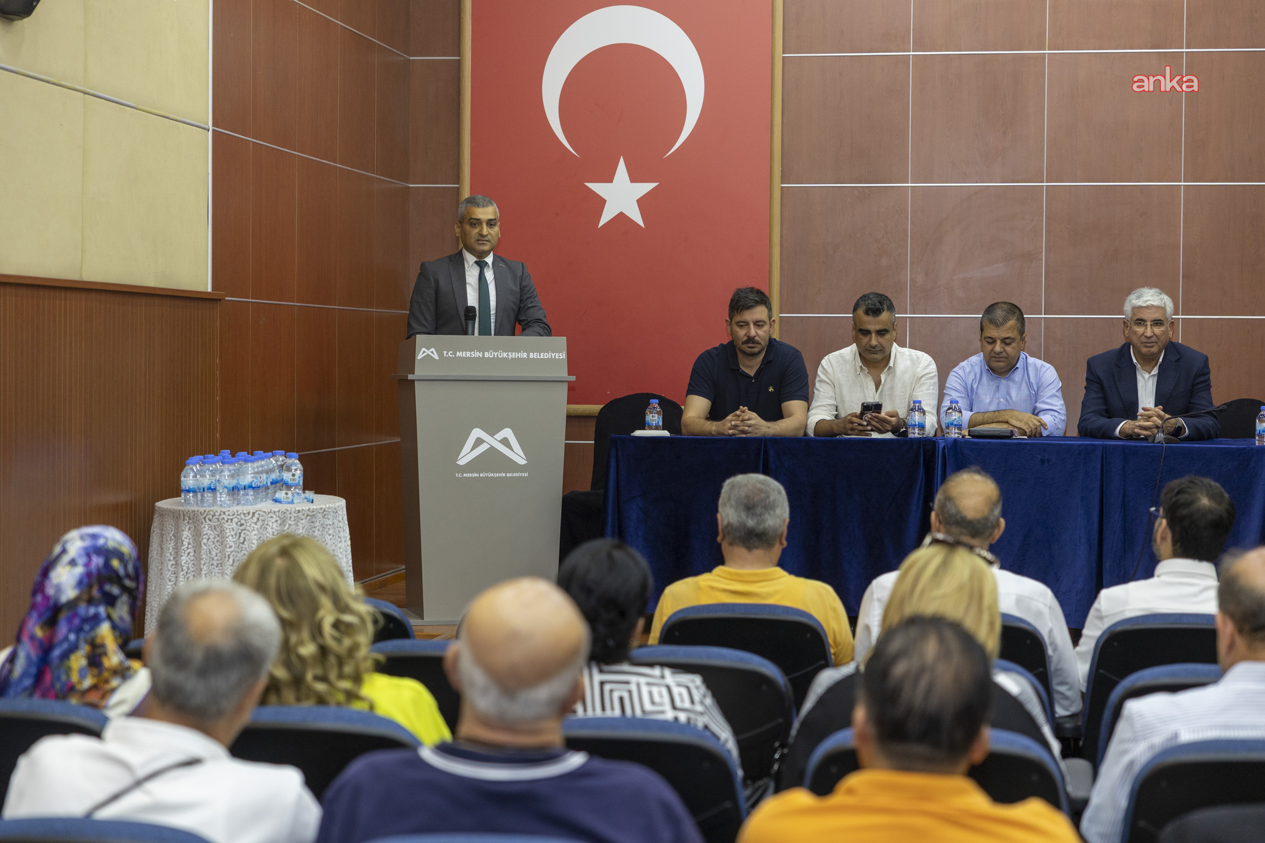 Mersin Büyükşehir Belediyesi, Akdeniz mahalle muhtarları ile bir araya geldi