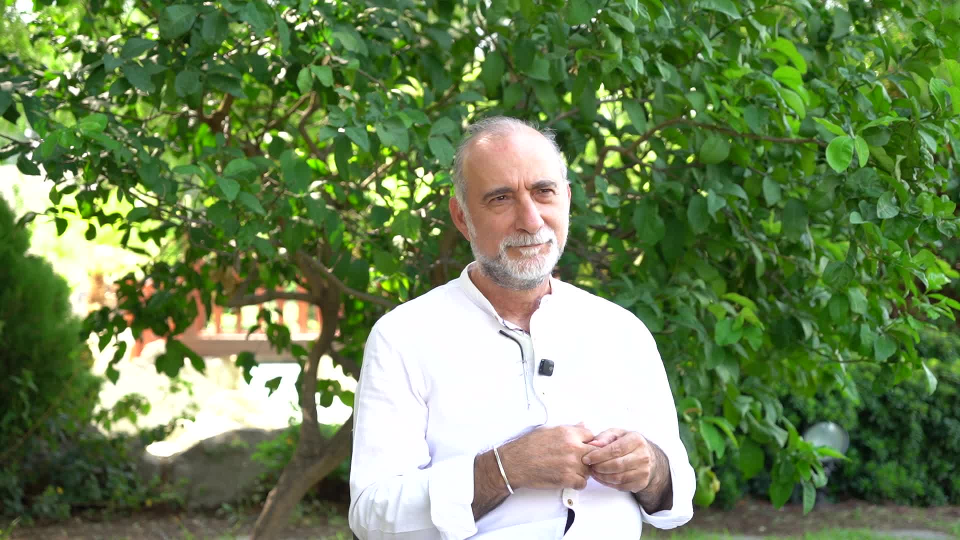 Tayfun Pirselimoğlu’nun yeni filmi İdea: Absürt bir kimlik değiştirme hikayesi