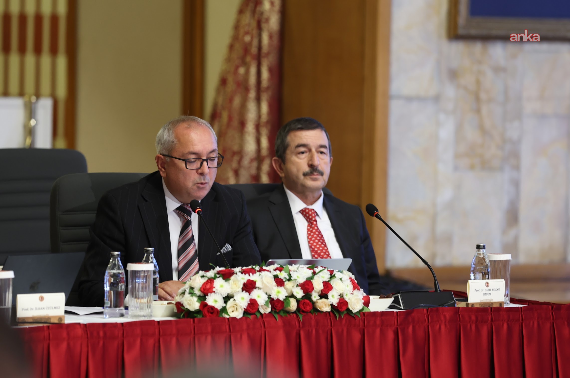 Milli Dayanışma, Kardeşlik ve Demokrasi Komisyonu toplantısı… Anayasa hukukçusu Prof. Dr.  Eren: “Anayasal statü tartışmalarından uzaklaşılması ve temel haklar yaklaşımı ile bu konunun ele alınması gerektiğini düşünüyorum”