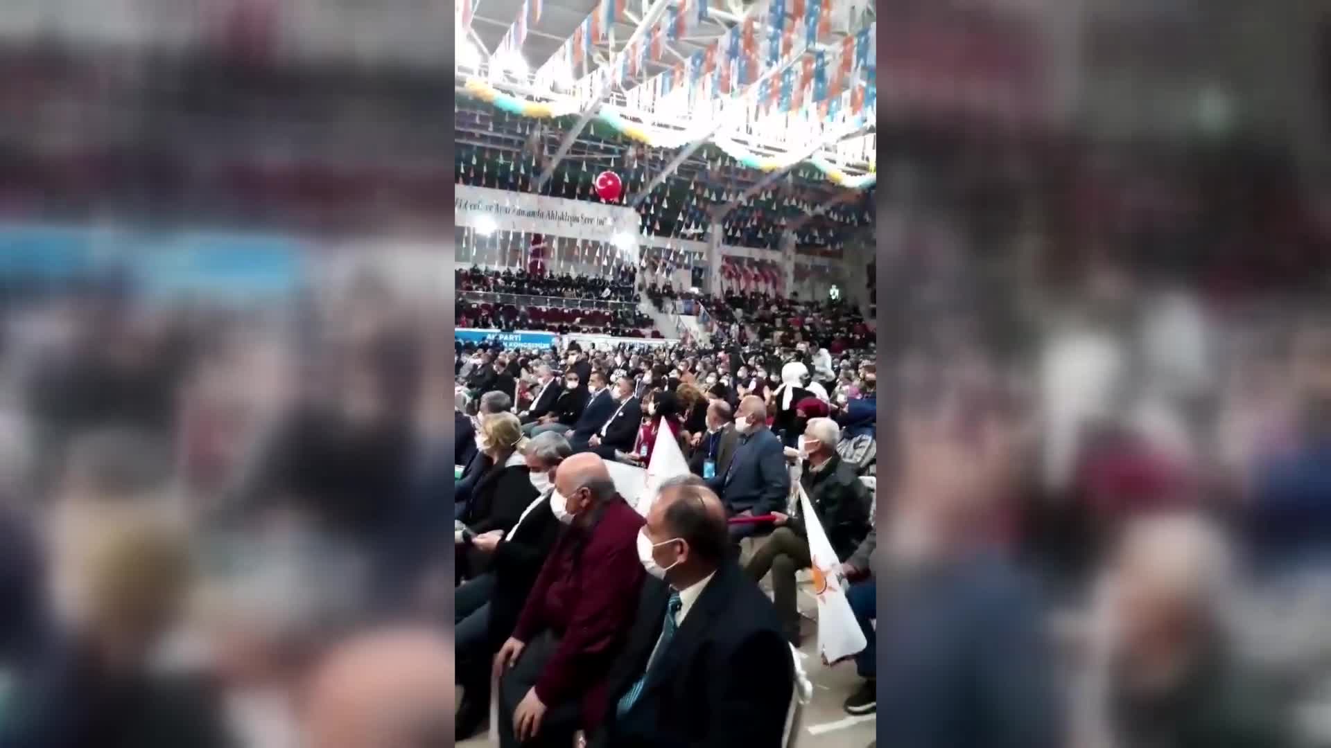 CHP’Lİ TUNCAY ÖZKAN, SOSYAL MEDYADAN PAYLAŞTI: “AKP’YE YASAK YOK”