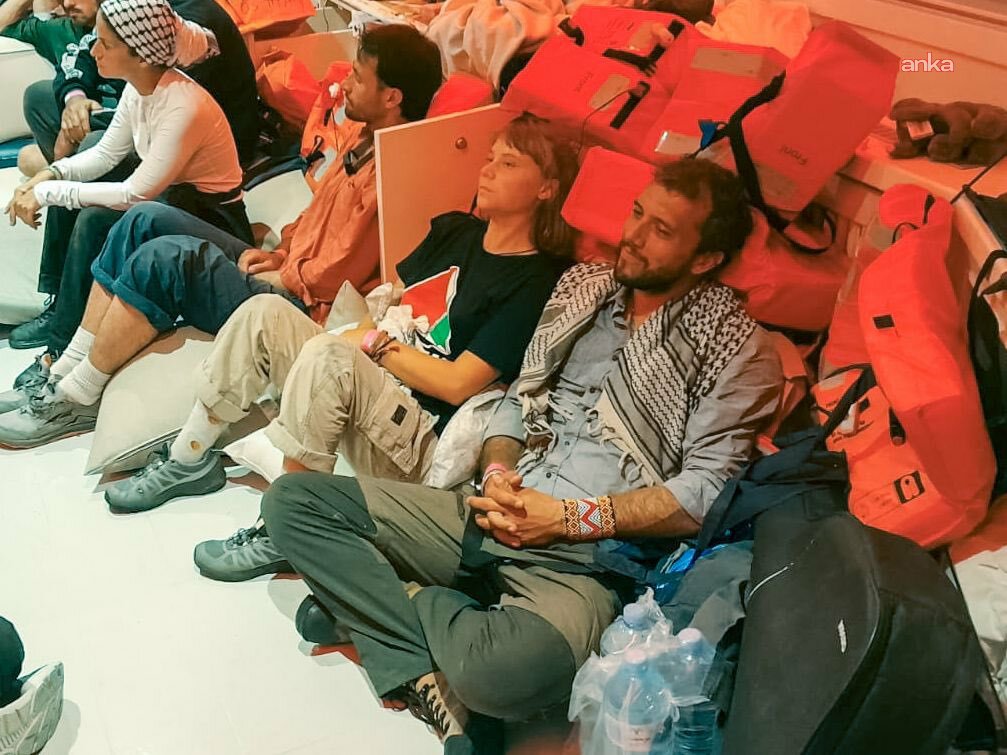 İsrail’in alıkoyduğu Küresel Sumud Filosu aktivistleri Ketziot Hapishanesi’ne gönderildi