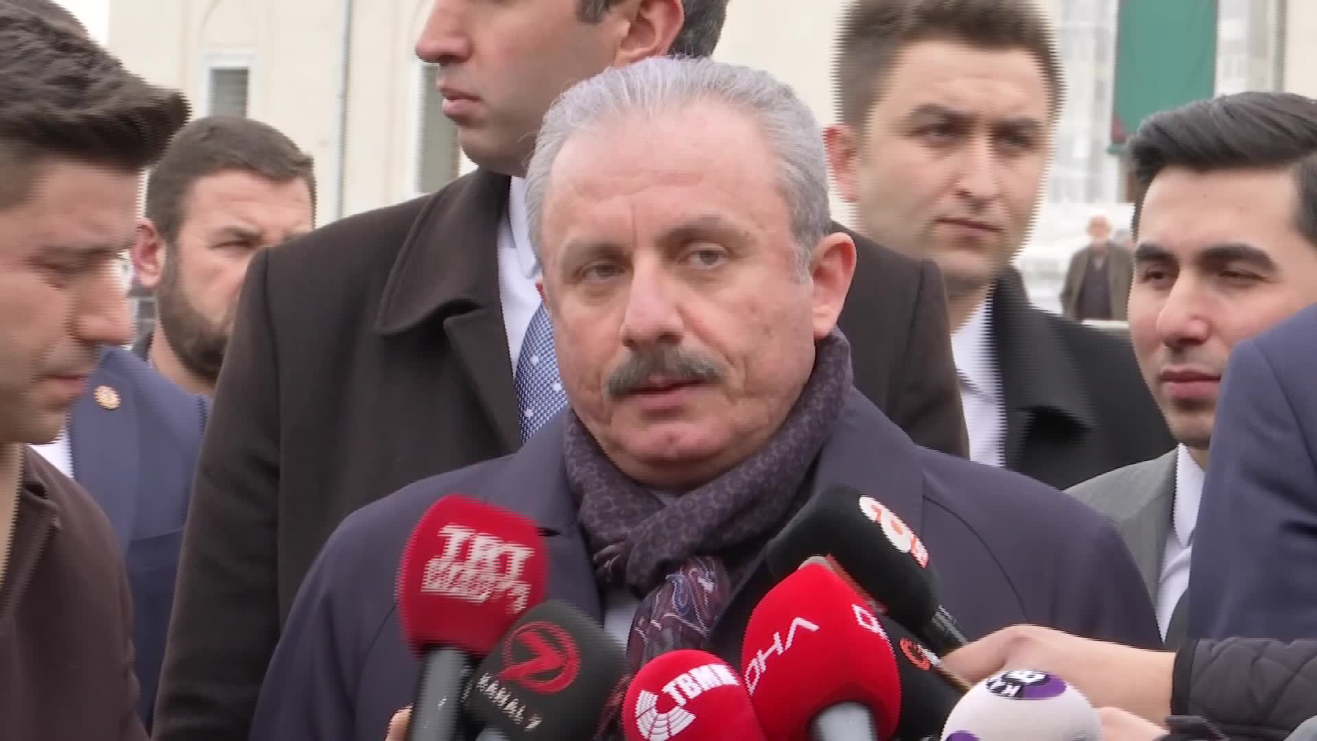 ŞENTOP: KAVGAYLA, DÖVÜŞLE OLMAZ