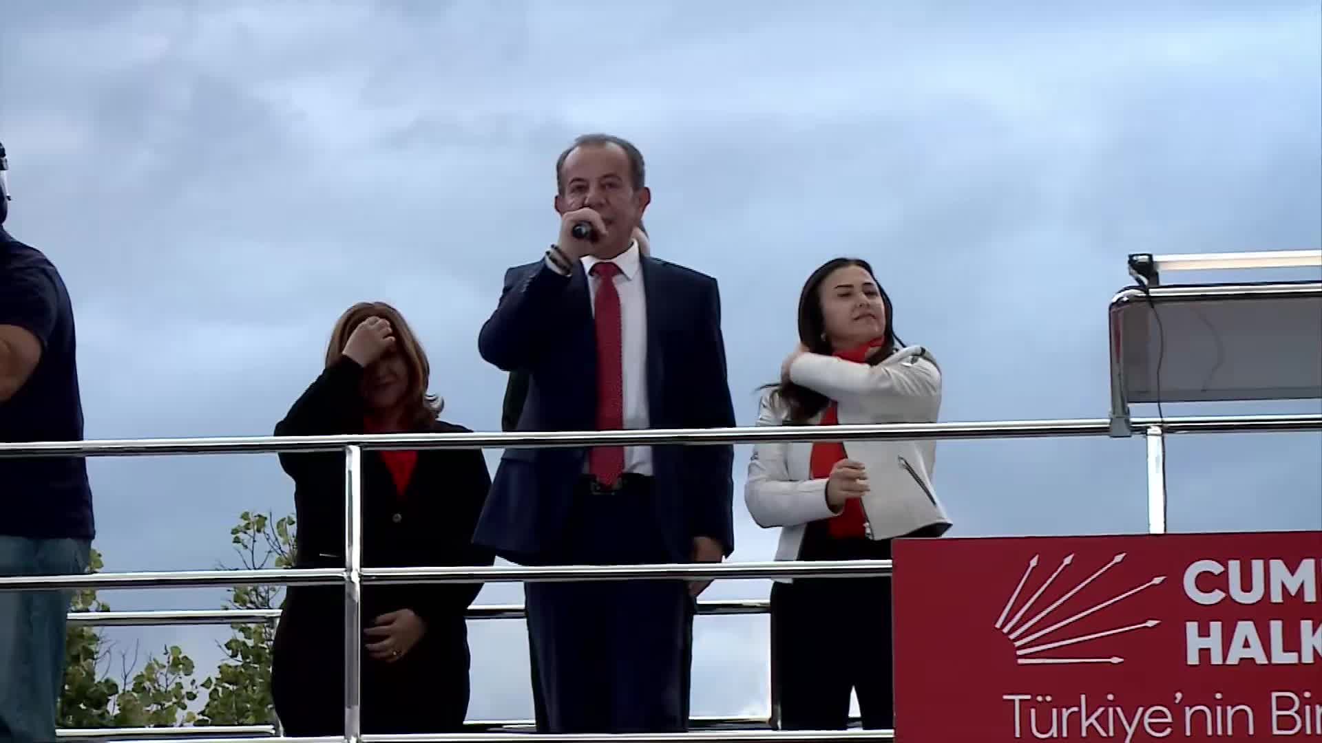 CHP'nin ''Millet İradesine Sahip Çıkıyor'' mitingi... Tanju Özcan: "Siz bana sığınmacılar yüzünden yurt dışına çıkış yasağı koyacağınıza, sığınmacıların Türkiye’ye girmesi için yasak koyun"
