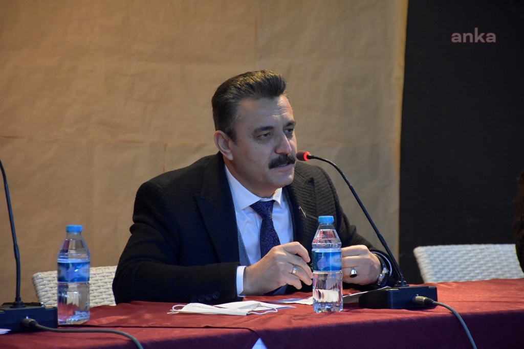 DİKİLİ BELEDİYE BAŞKANI KIRGÖZ'DEN MUHTARLAR ZİRVESİ